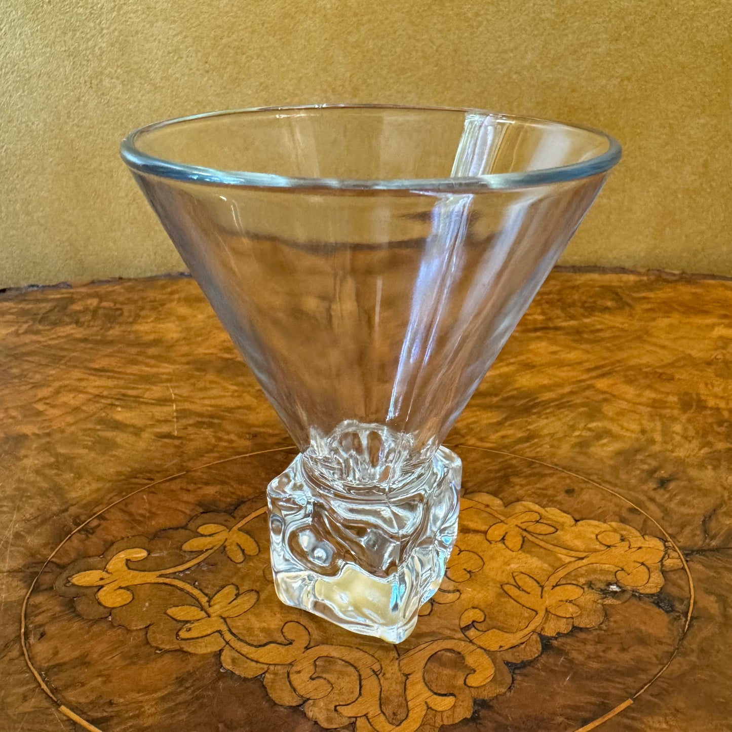 Di Saronno Melting Ice Cube Base Martini/Cocktail Glasses