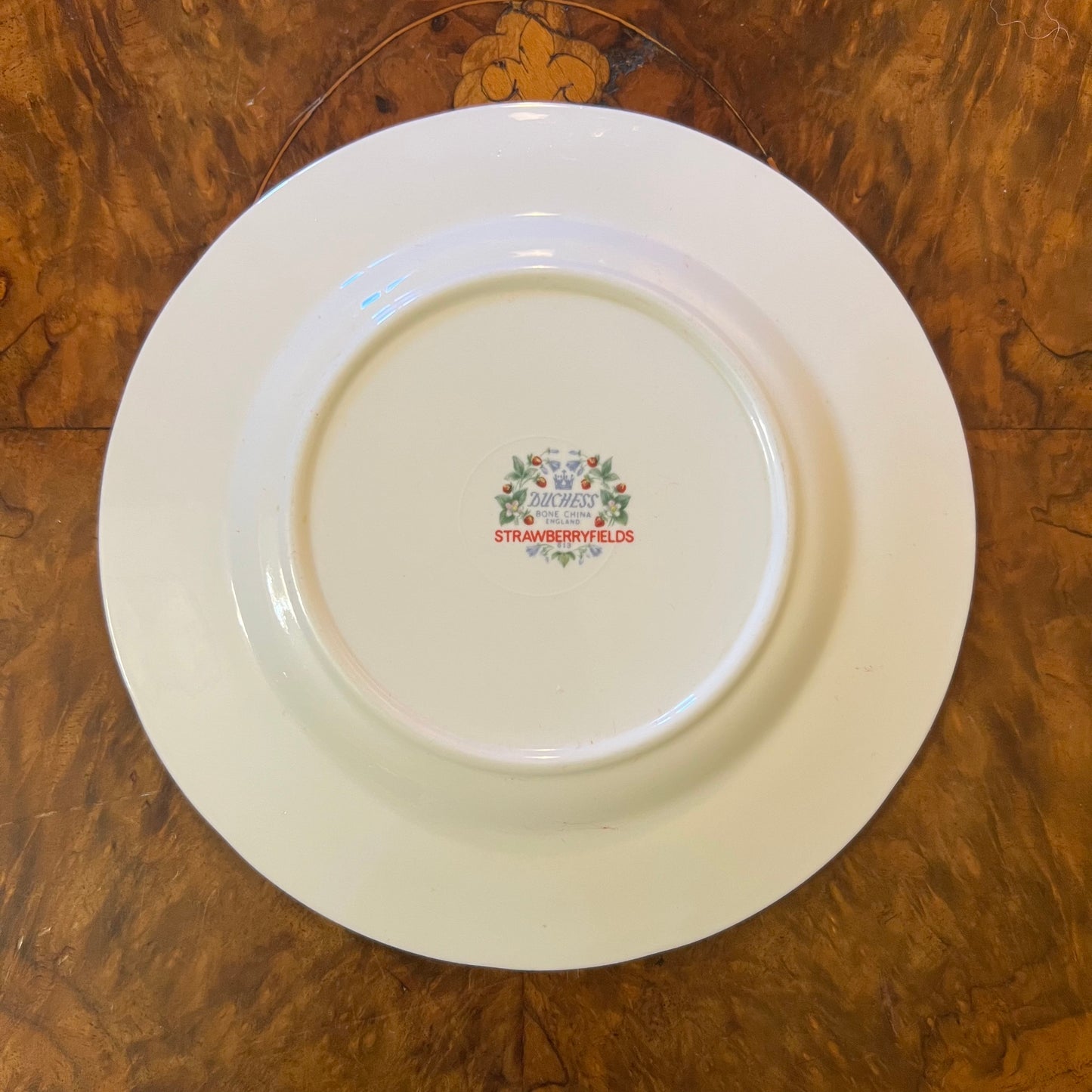 Duchess Strawberry Fields Plate