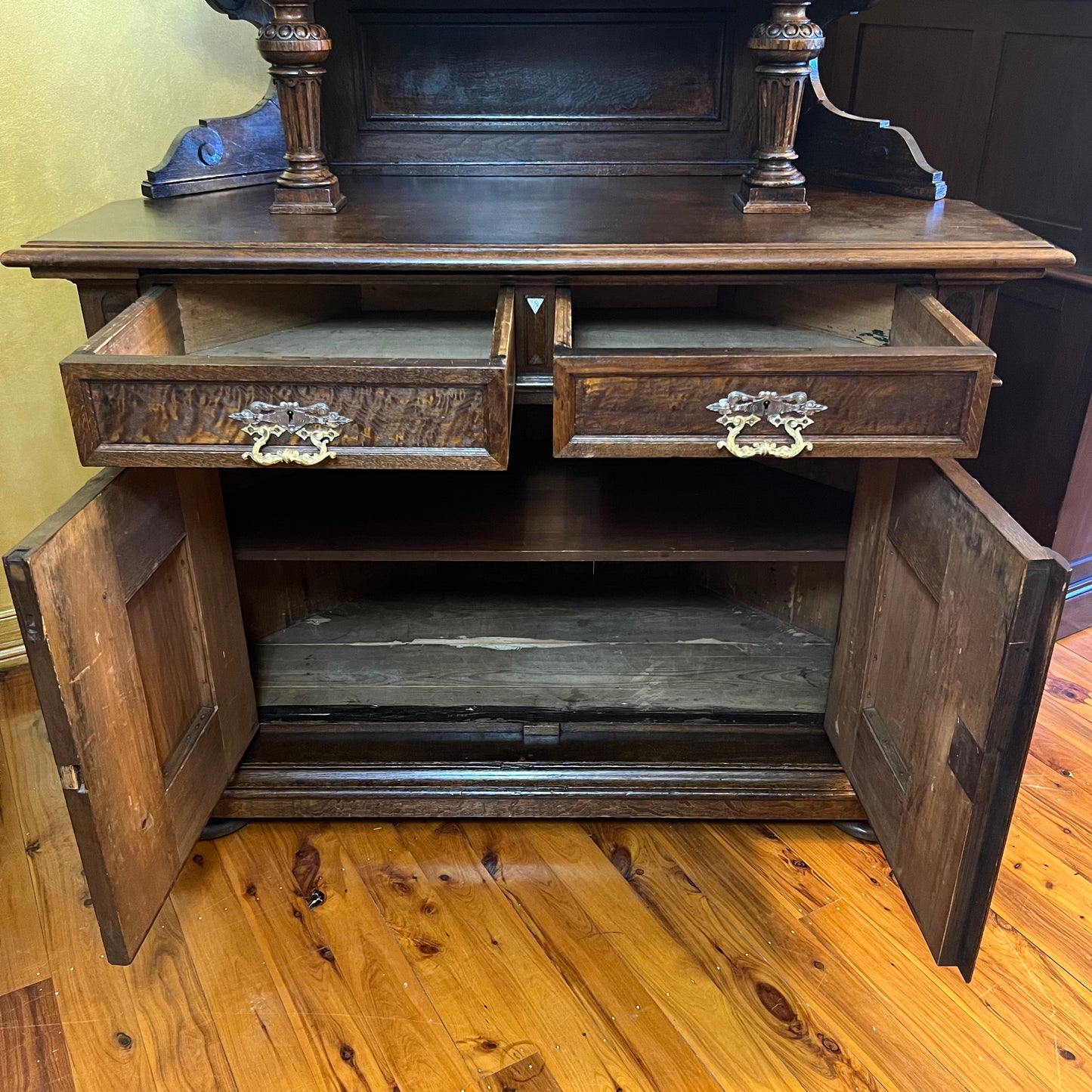 Antique Oak Lead Light Cabinet