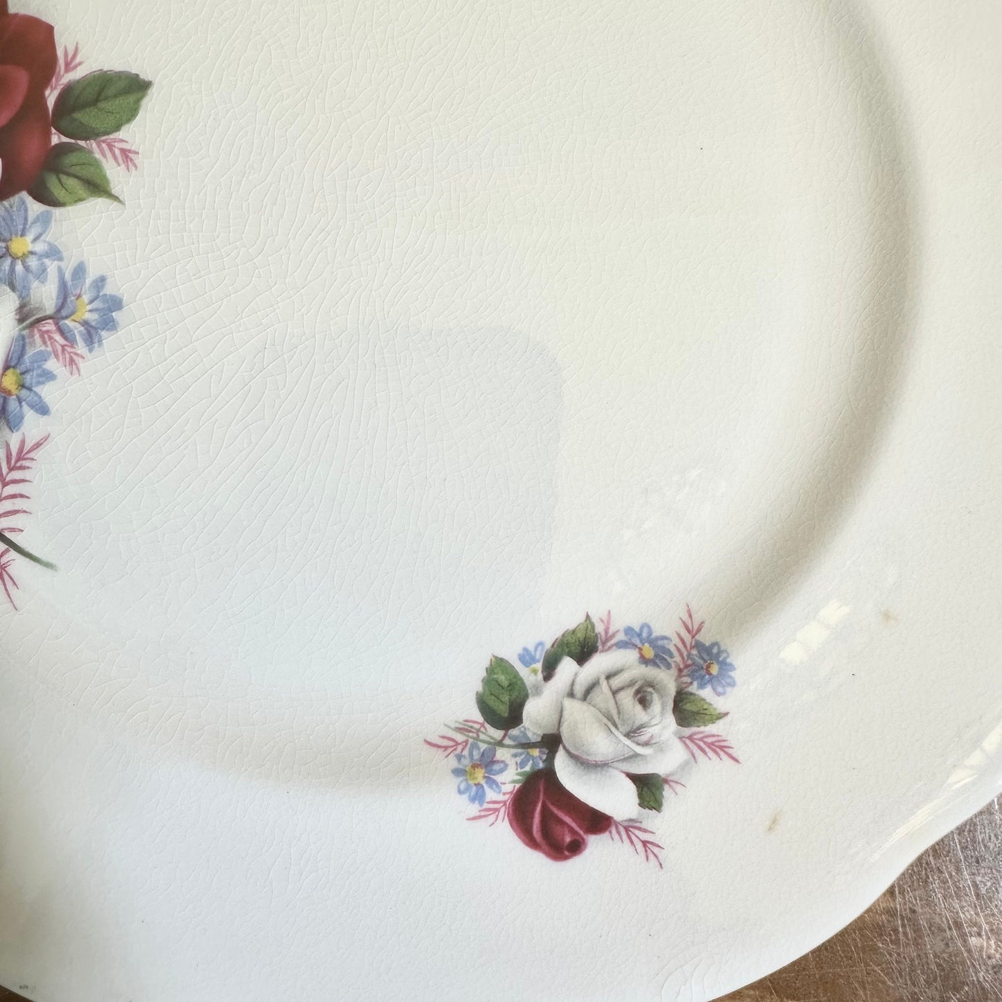 Vintage Queen Anne Duet 36 Piece Dinner Set