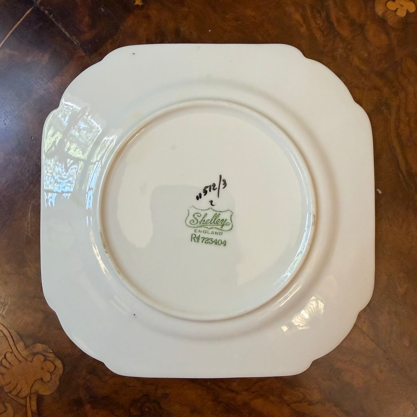 Exceptionally Rare Shelley Queen Anne Garland Of Flowers In The Yellow Side Plate