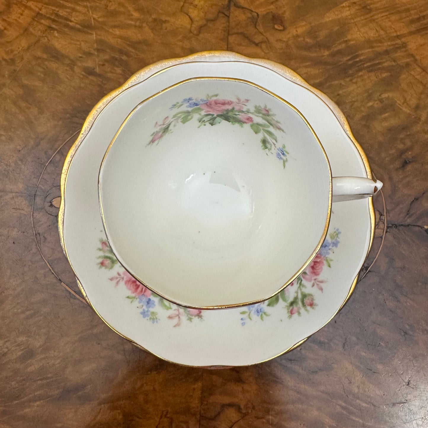 Vintage Roslyn Moss Rose Tea Cup Trio Set