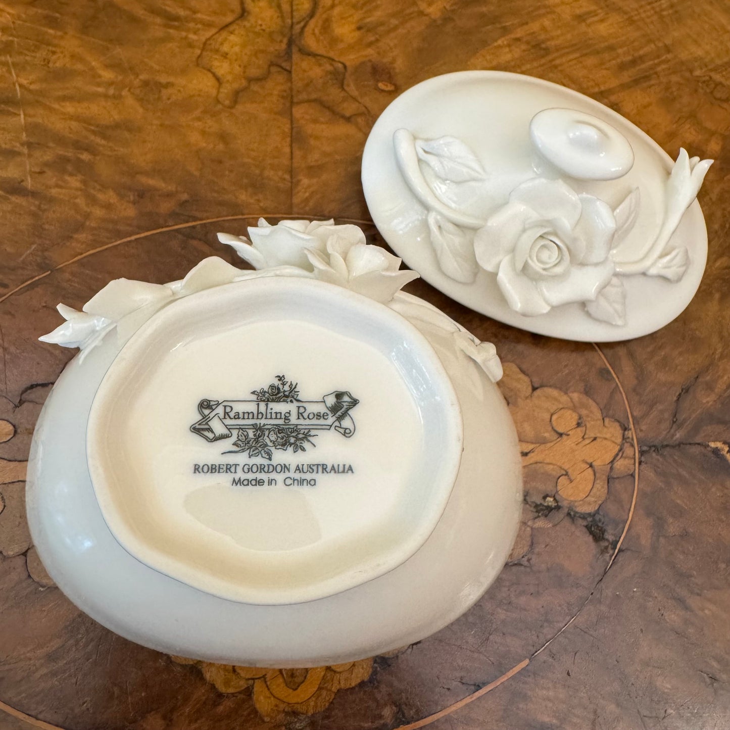 Robert Gordon Rambling Rose Sugar Bowl