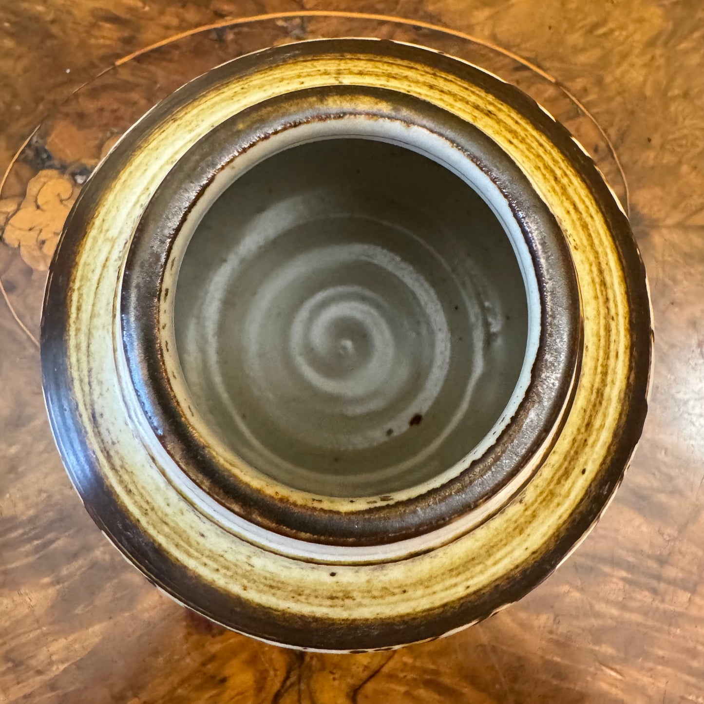 Brown White Print Pottery Vase