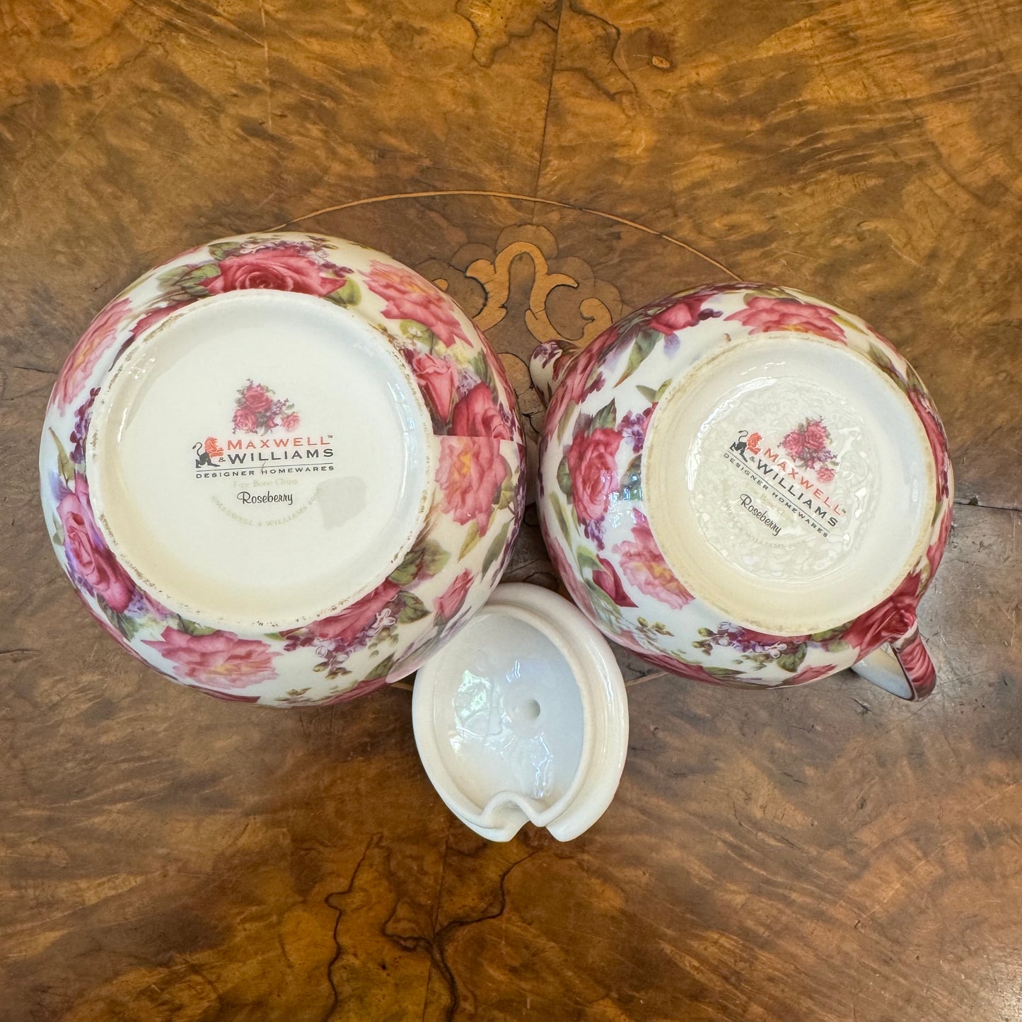 Maxwell & Williams Roseberry Floral Pink Red Roses Milk Jug & Sugar Bowl Set