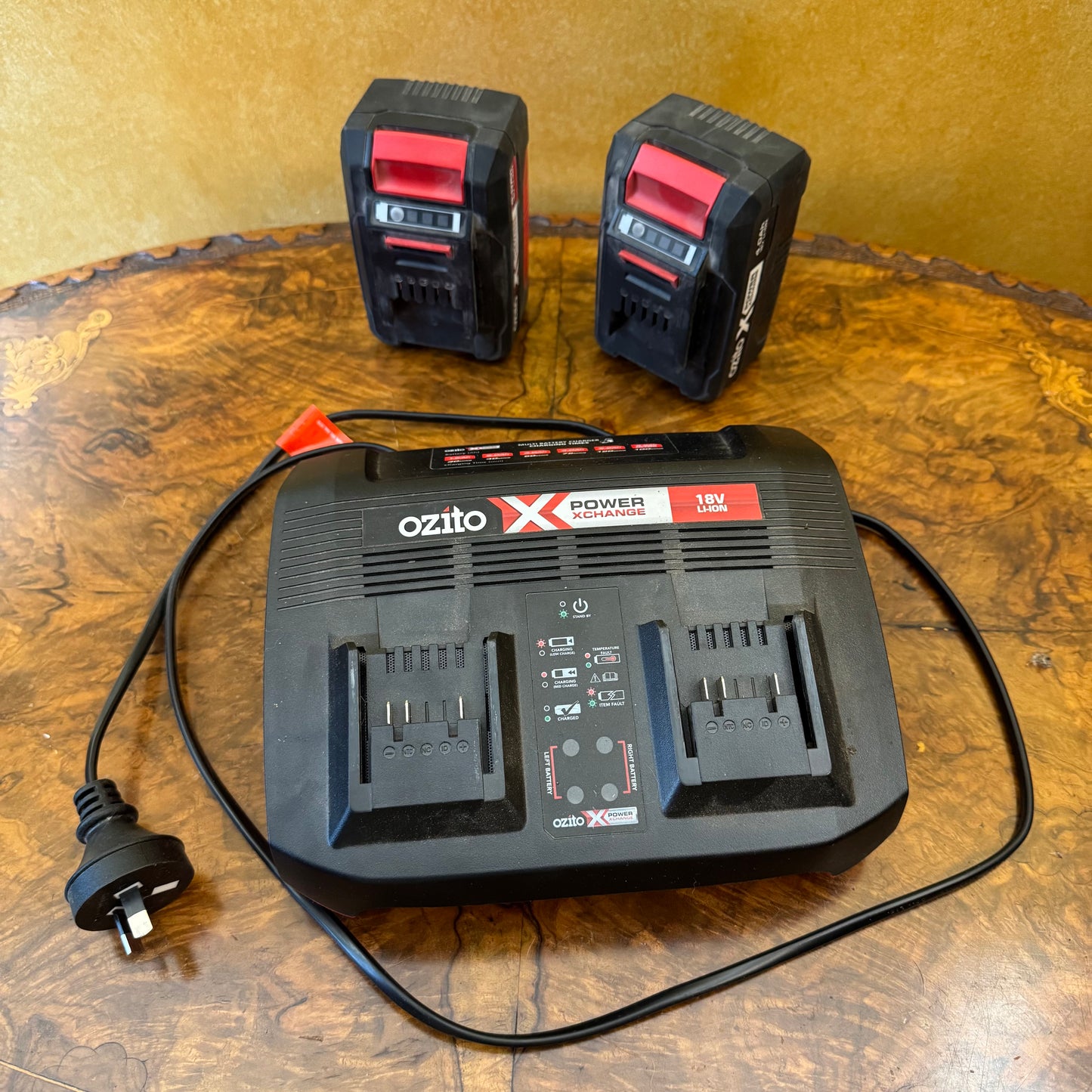 Ozito PXC 18V Multi Battery Fast Charger With Two Batteries