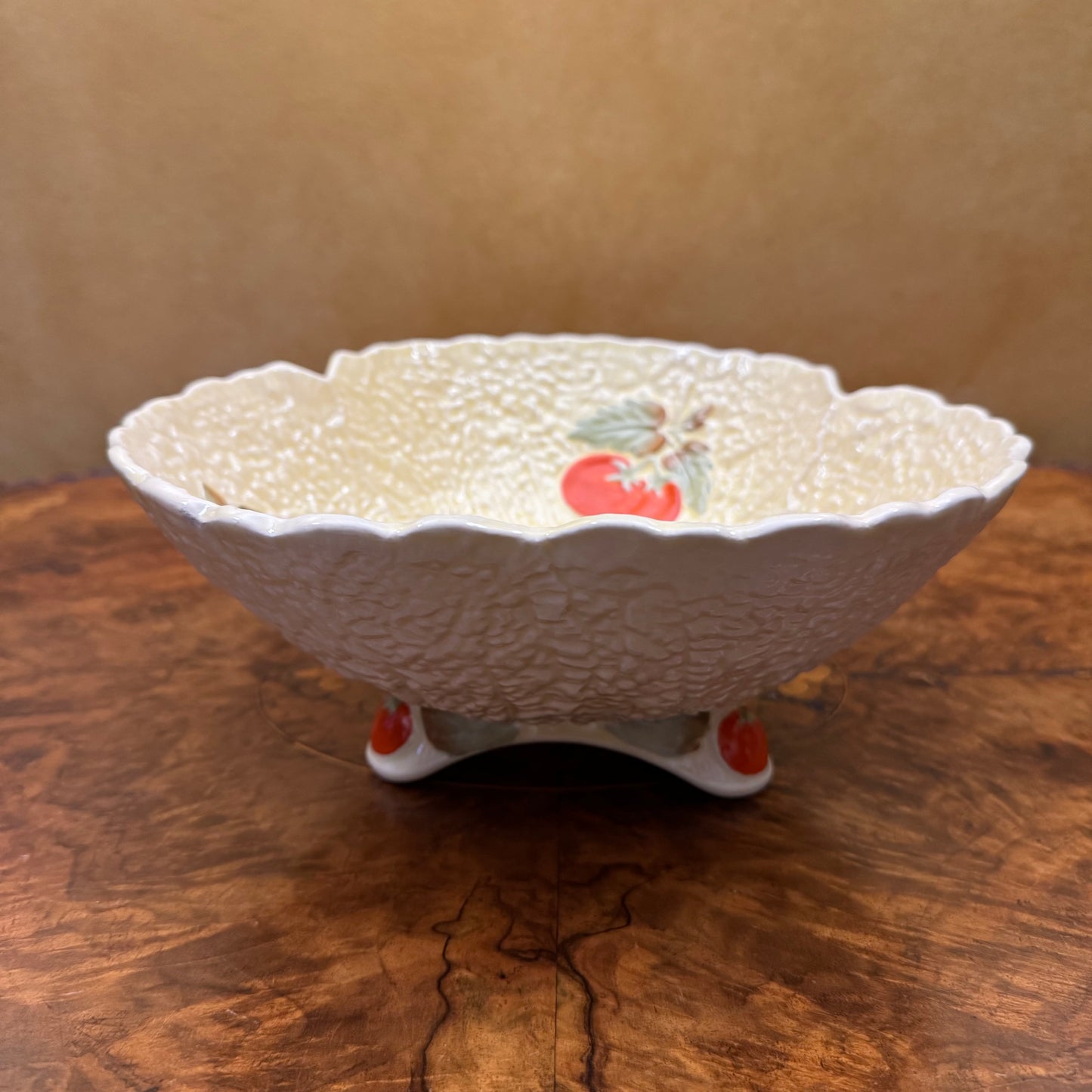 Vintage Crown Devon Salad Leaf Yellow Bowl