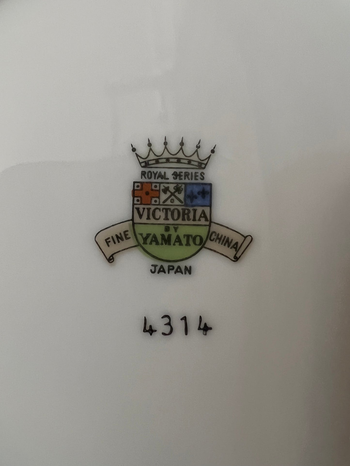 Vintage Royal Series Victoria Yamato Floral Side Plate