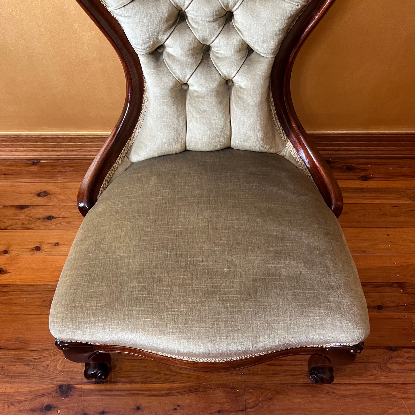 antique green velvet chair