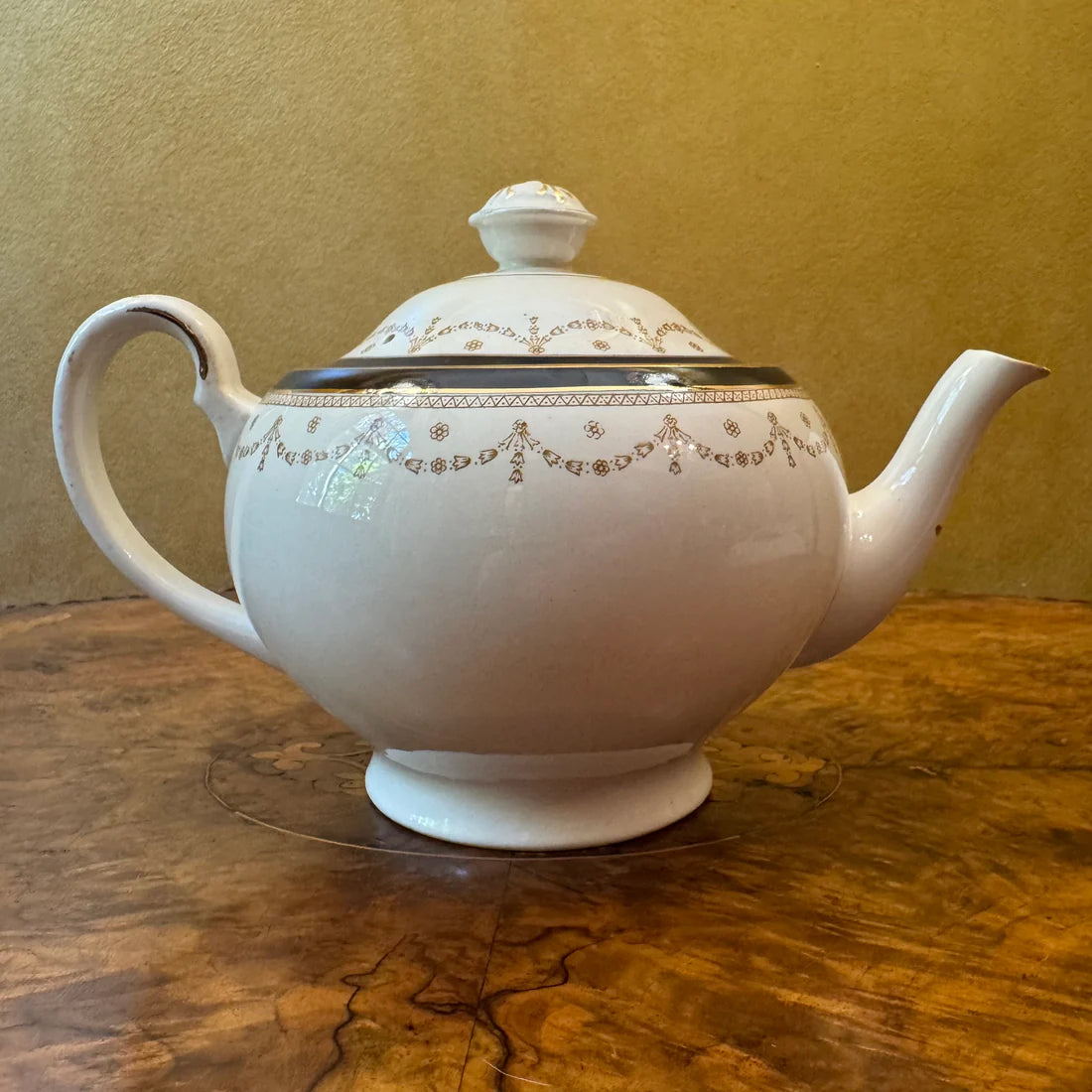 Vintage Alfred Meakin Bleu De Roi Teapot