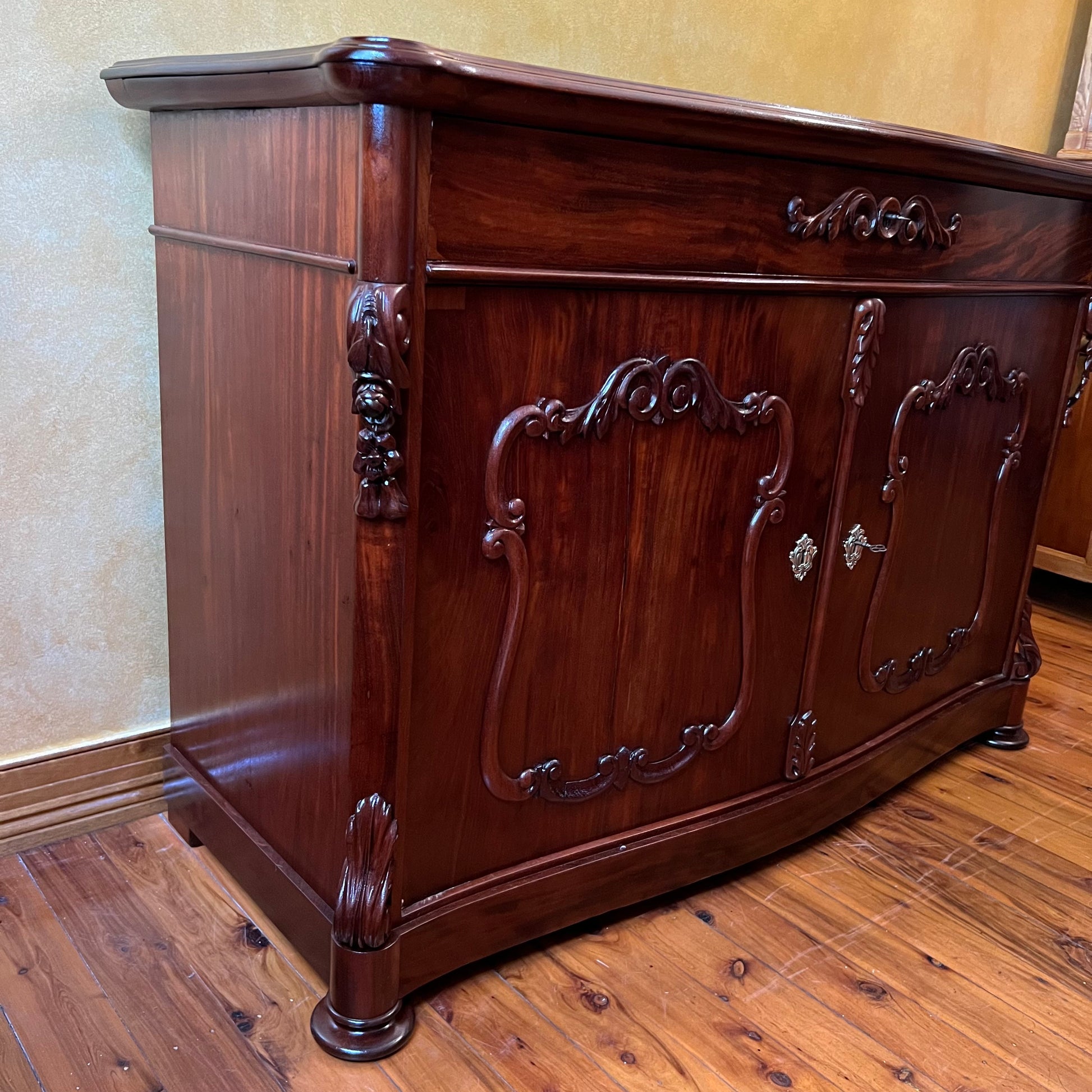 Antique 19th Century Mahogany Sideboard