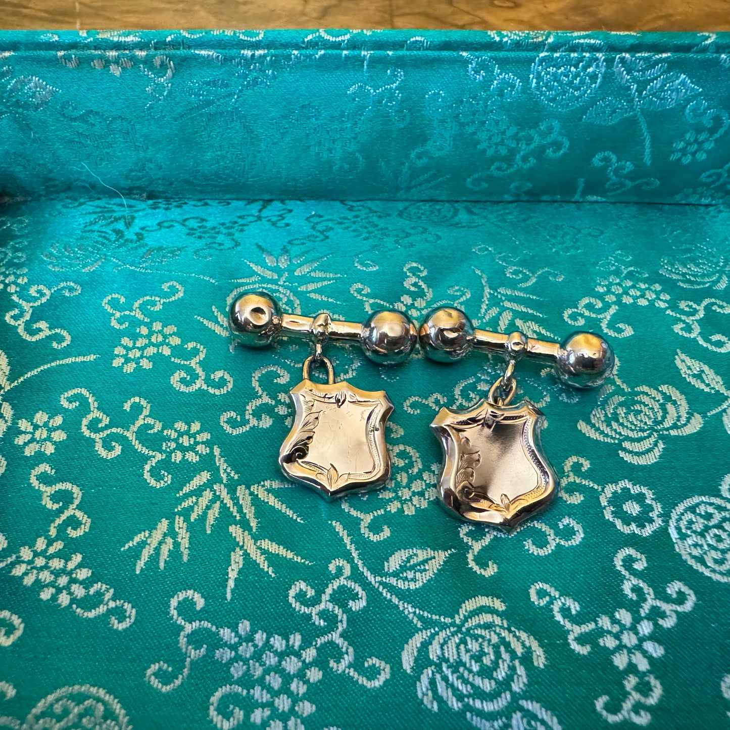 Antique 9CT Gold Shield Cufflinks Pair 