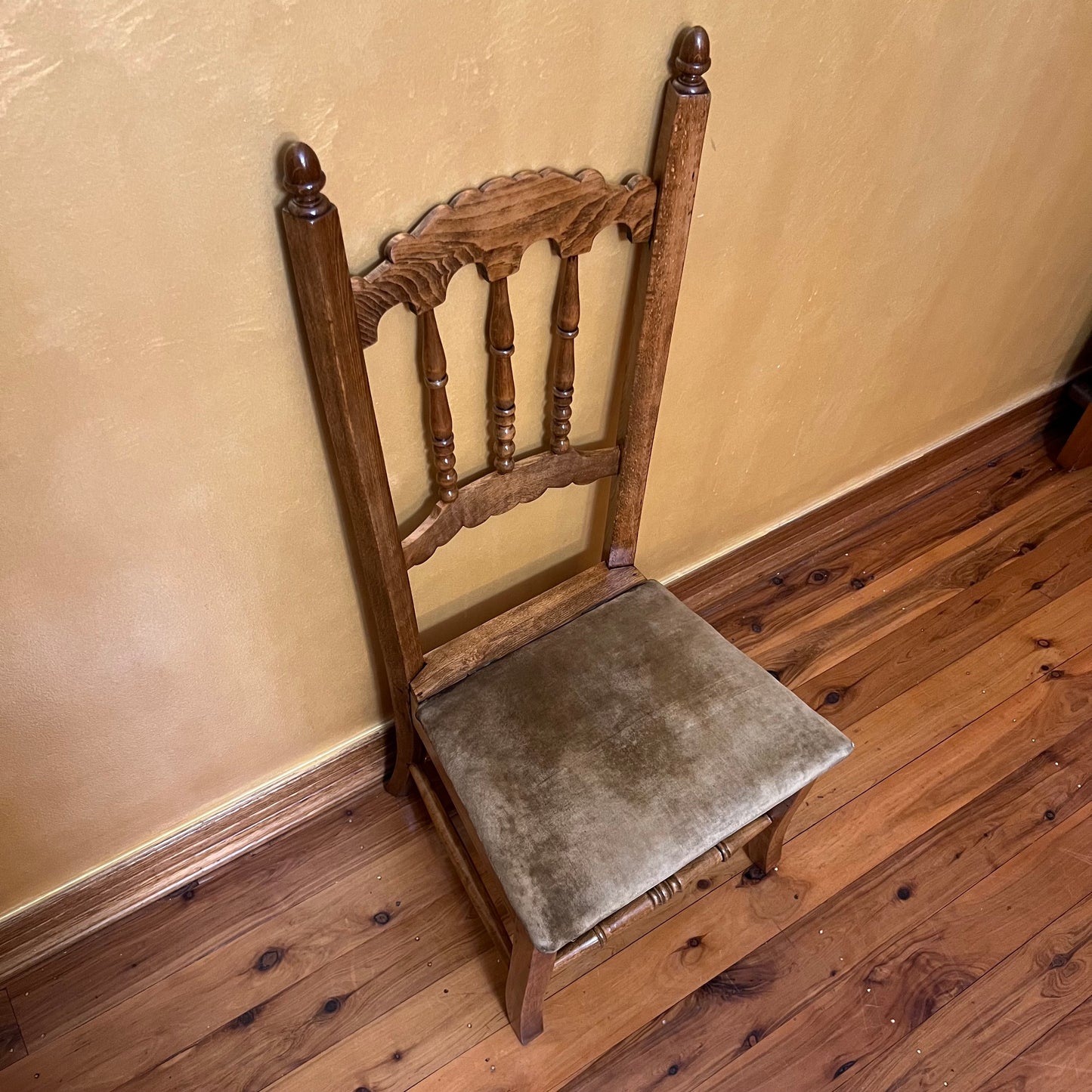 Antique Oak Children's Seat 