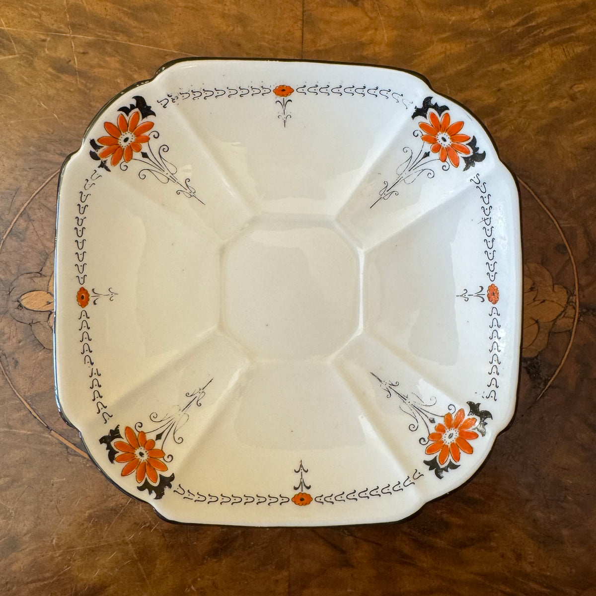Antique Shelley Art Deco Queen Anne Red Daisy Saucer 