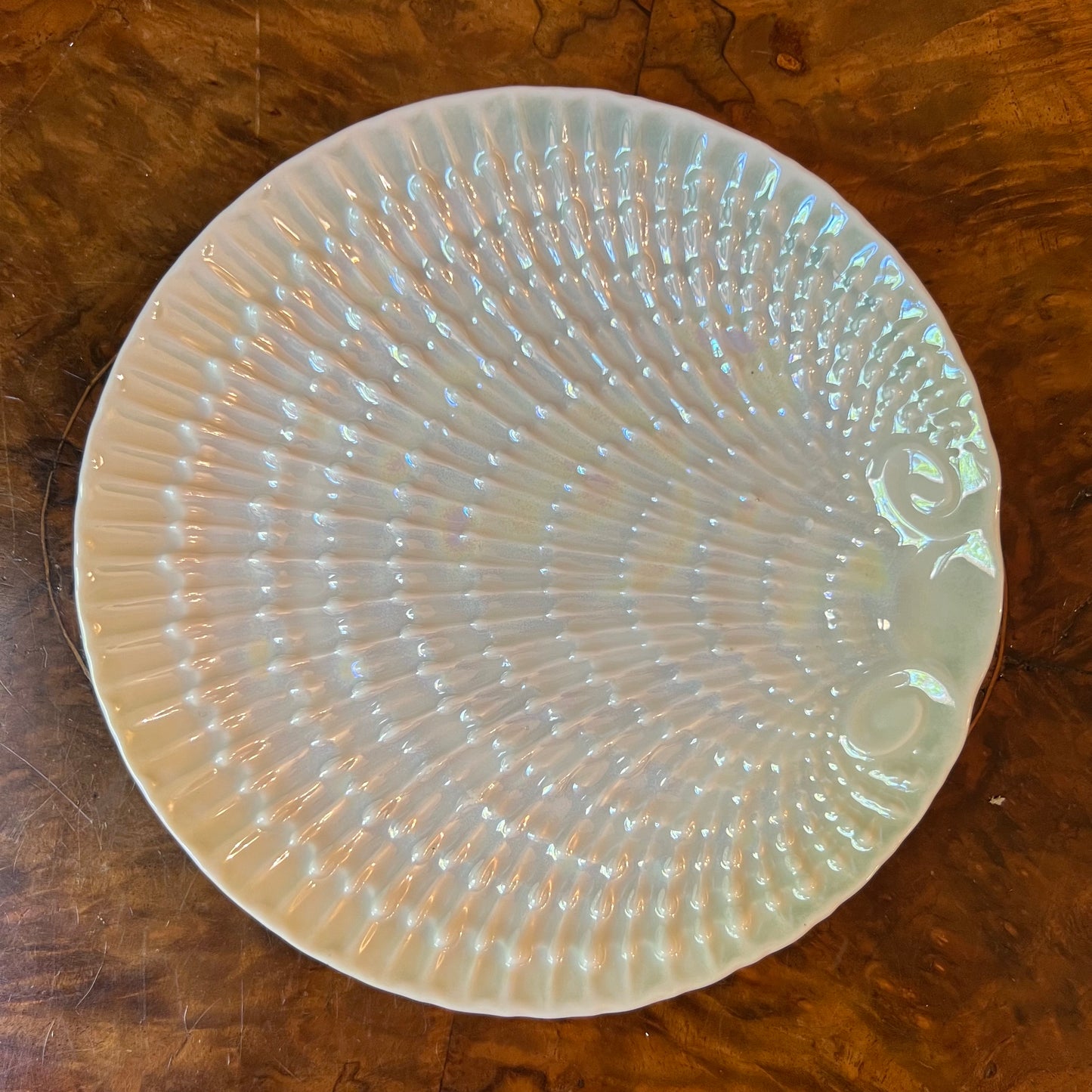 Antique Victoria_Shell_Lustre_Side Plate