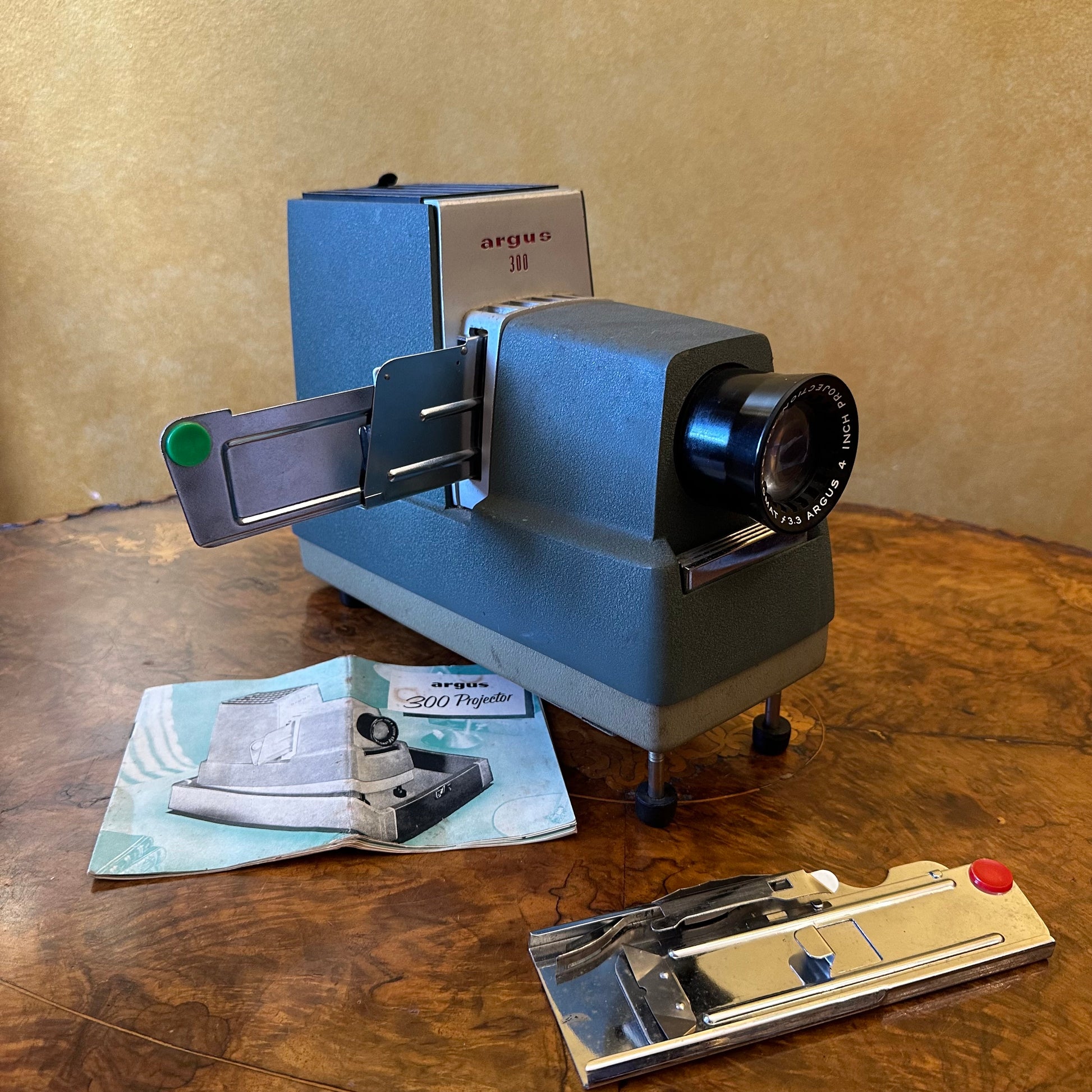 Argus 300 Side Projector 