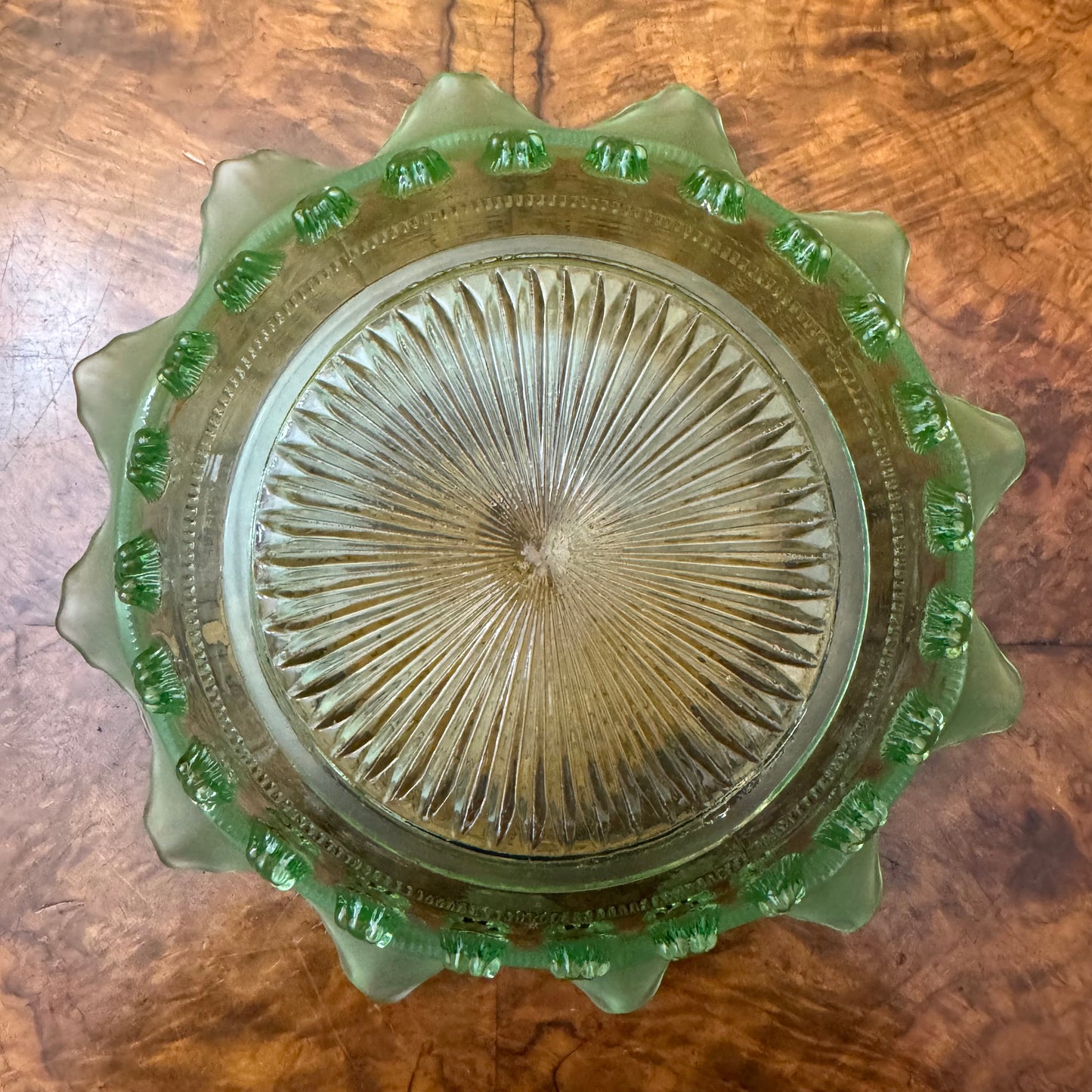 Art Deco Davidson Green Pressed Glass Blackberry Large 