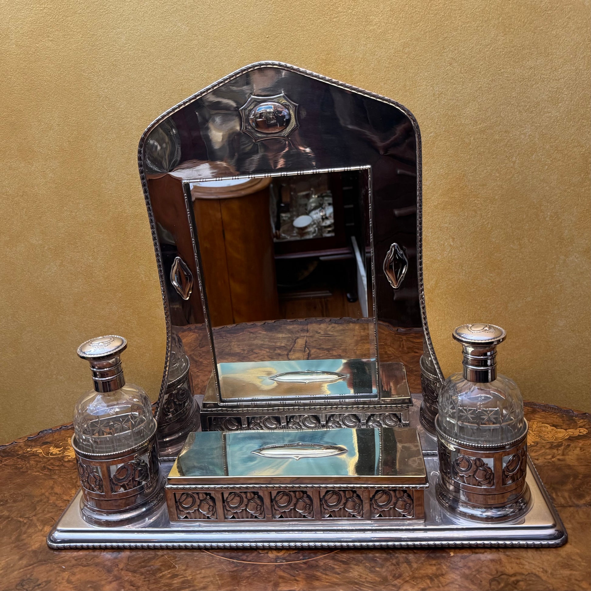 Art Nouveau Mirror Vanity Set 