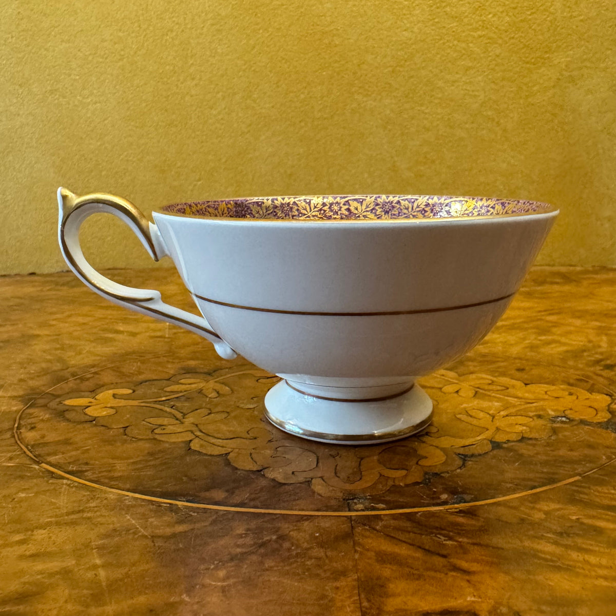 Aynsley Orchard Gold Purple 
