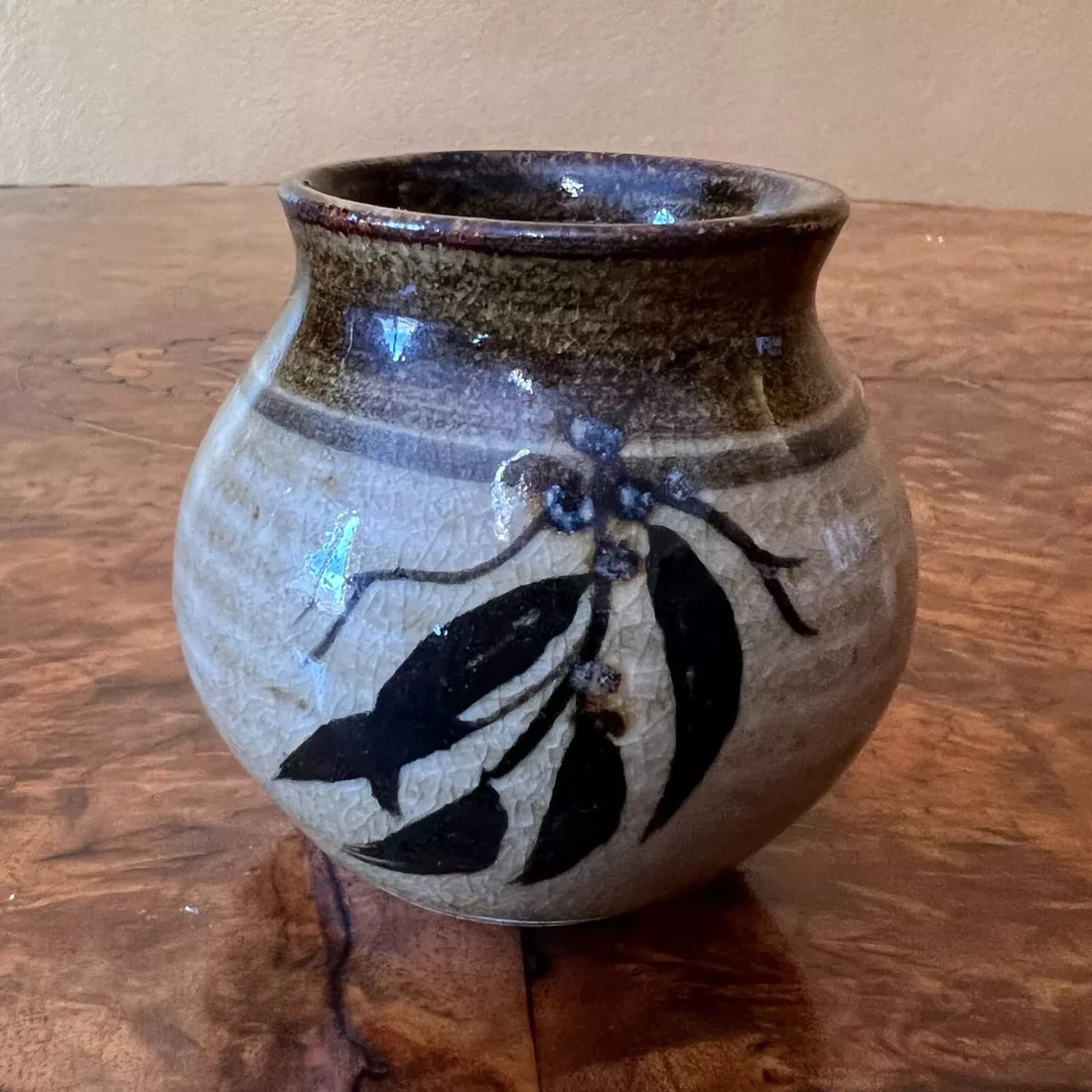 Ballarat Gum Nuts & Leaves Small Vase Jar