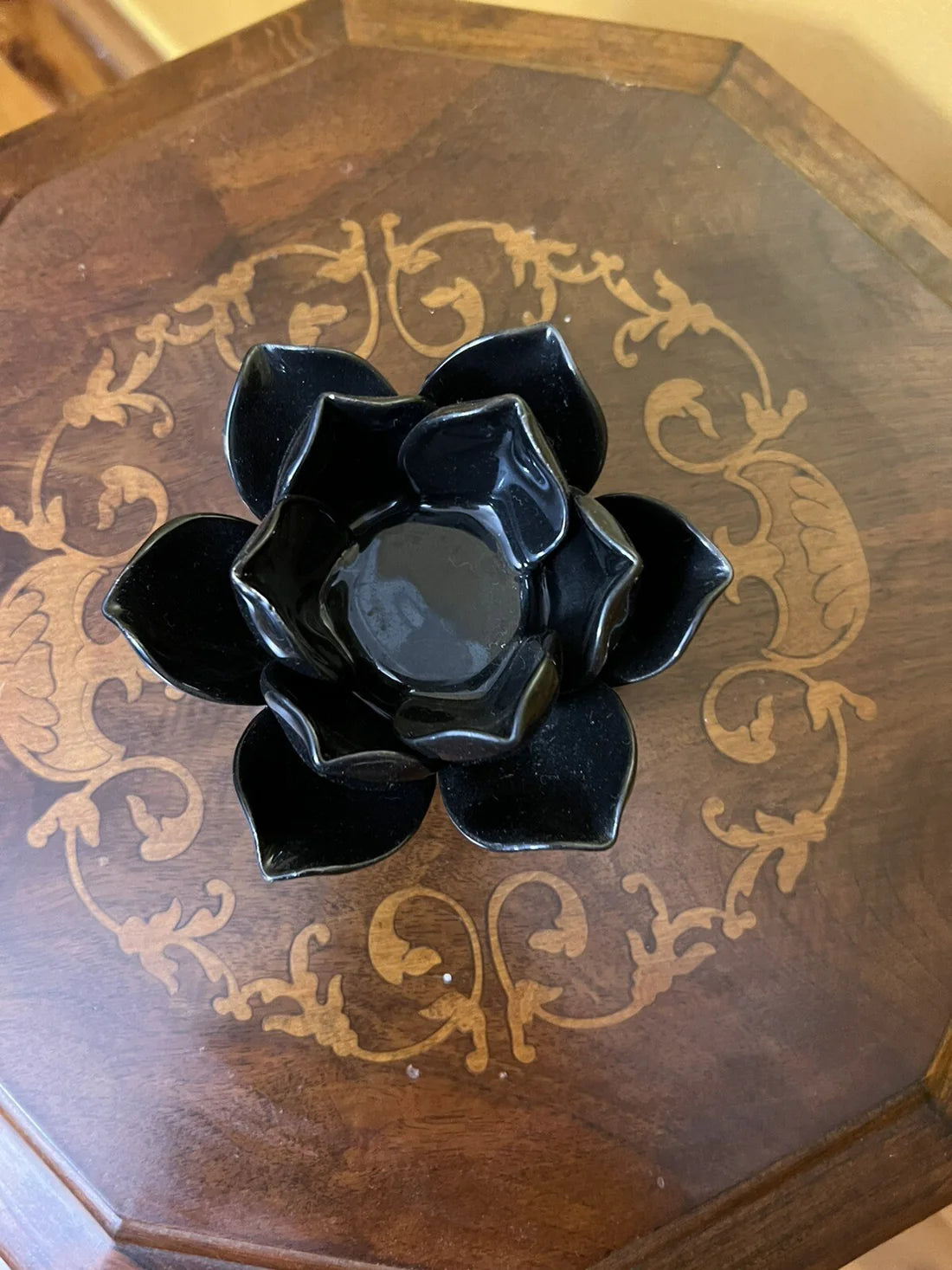 Black Lotus Tea Light Candle Holder