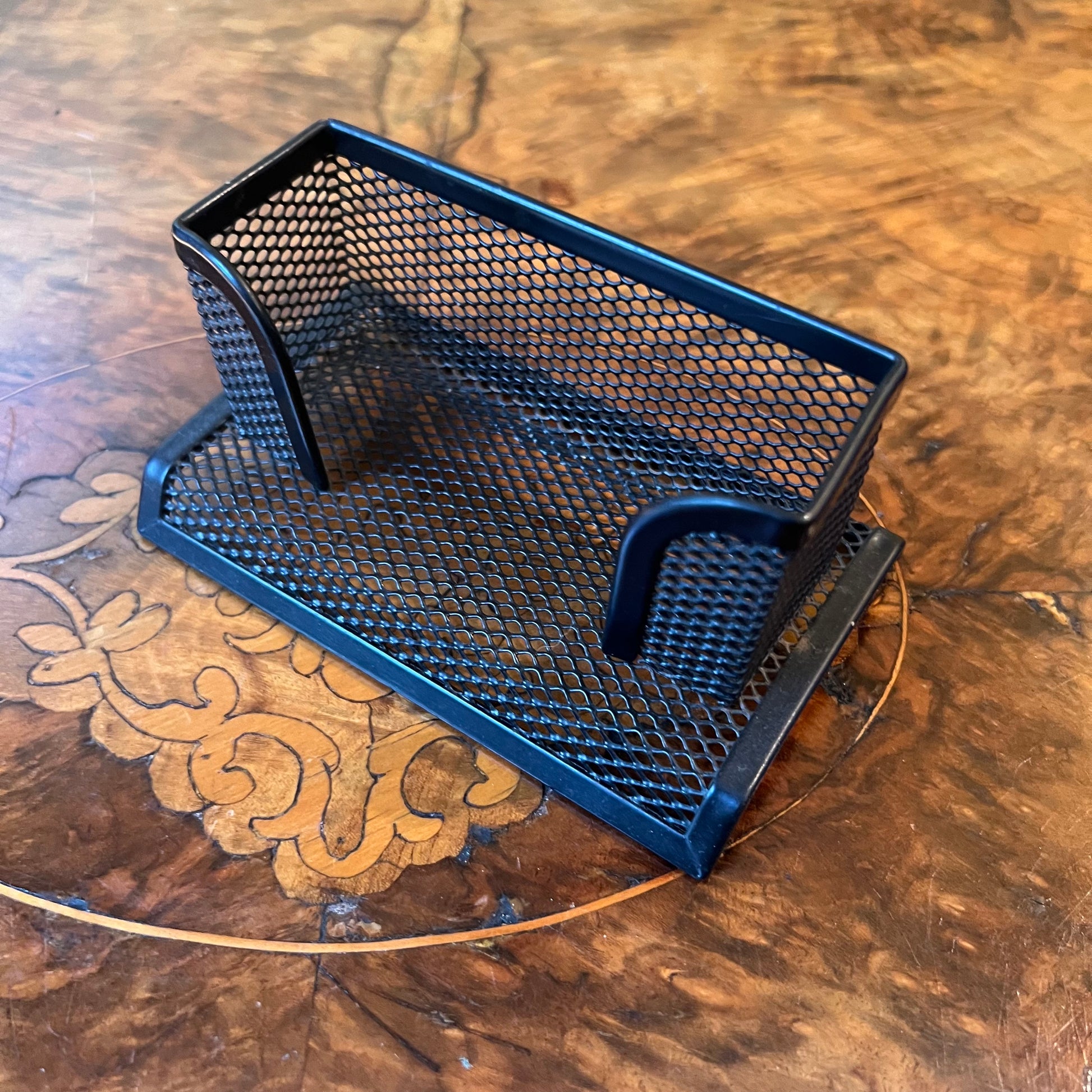 Black Metal Mesh Business Card Holder 