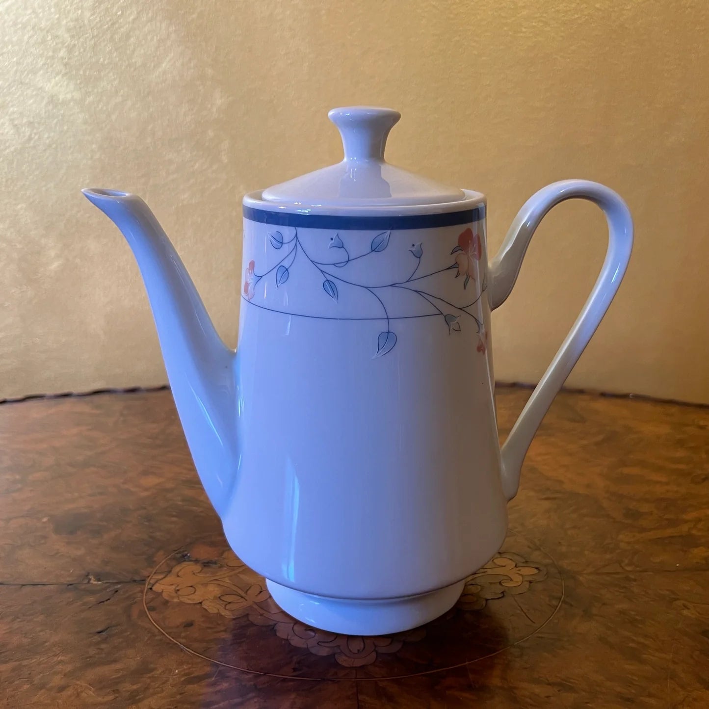 TEA POTS/ COFFEE POTS