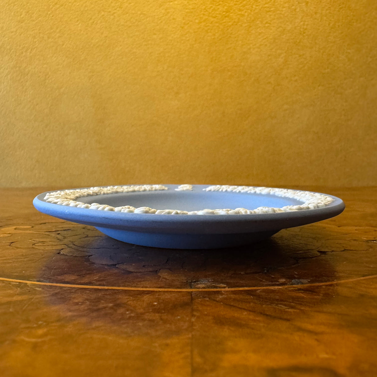 Wedgwood Blue Jasperware Anne Hathaway's Cottage Stratford Upon Avon Small Dish