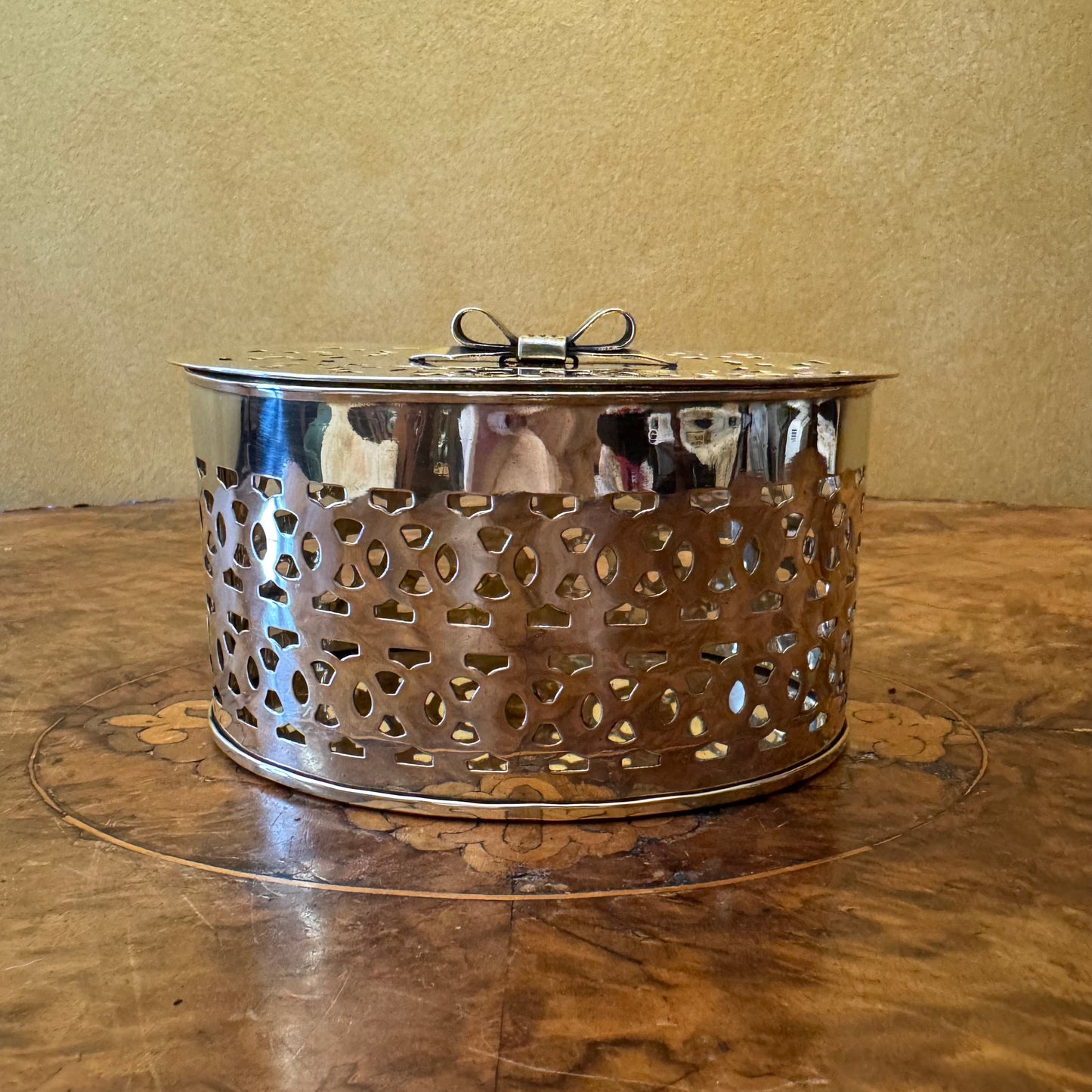Brass Cutout Oval Trinket Box 