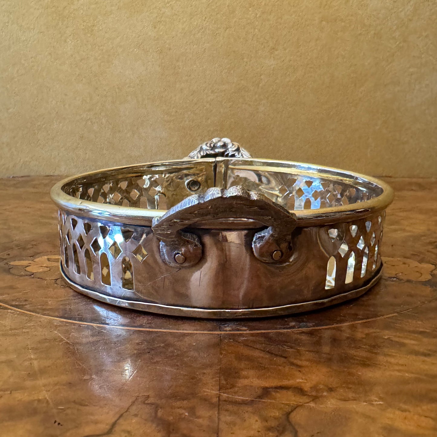 Brass Cutout Round Trinket 