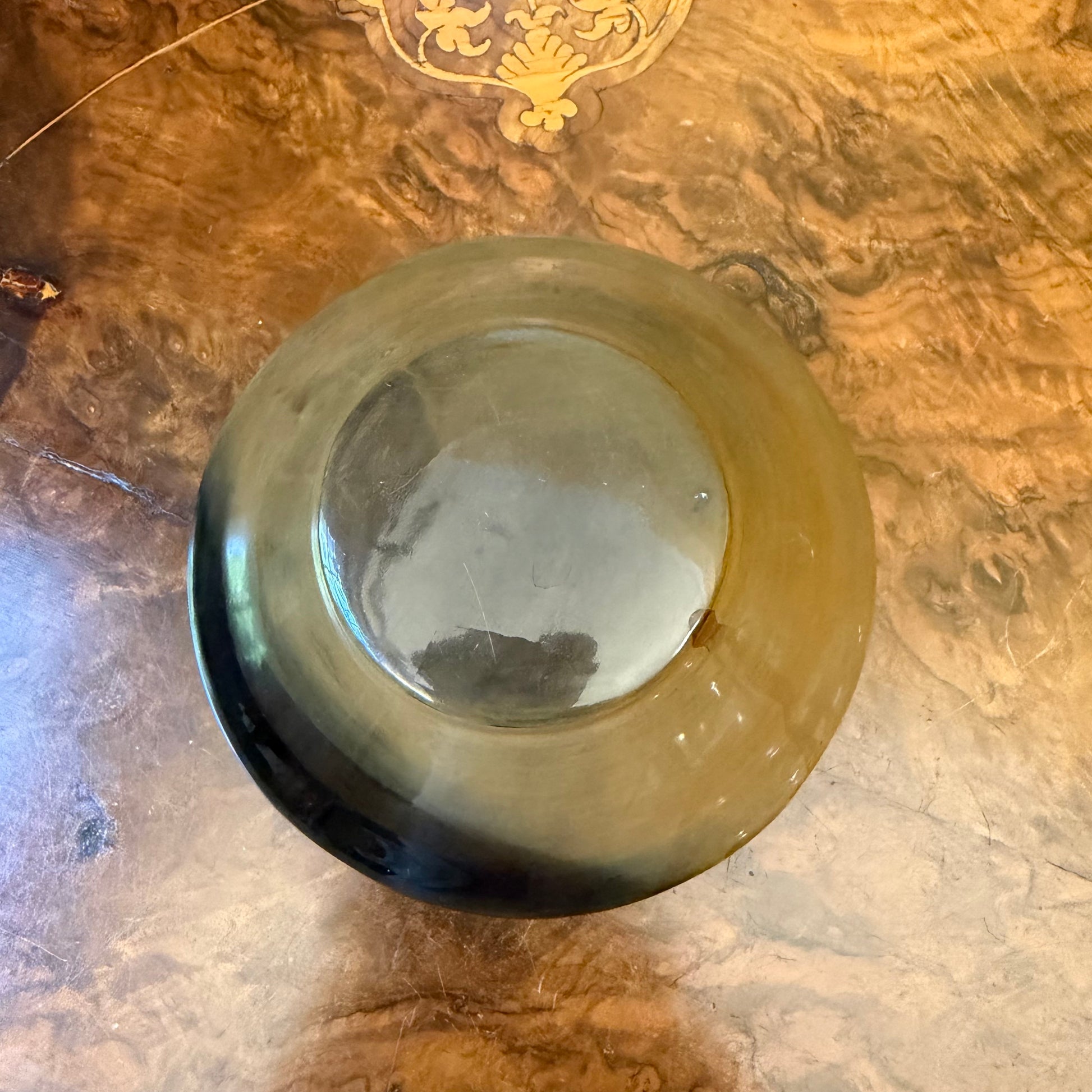 Brass Inlayed Mother of Pearl Shell Black Lacquer Ashtray