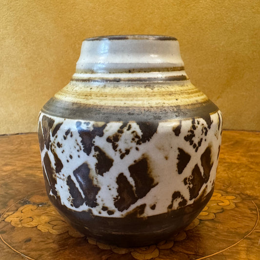 Brown White Print Pottery Vase 