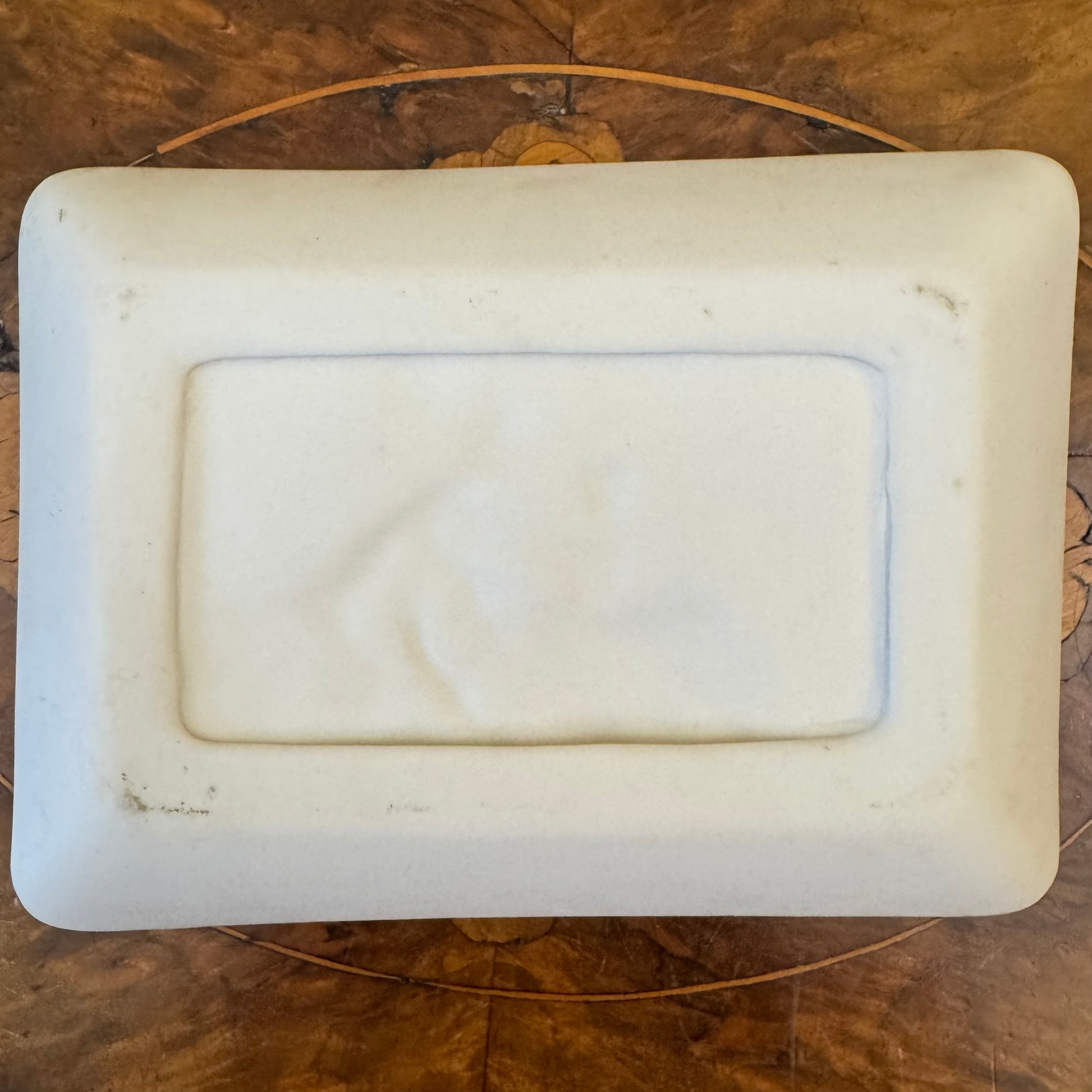Ceramic Courting Embossed Plate 
