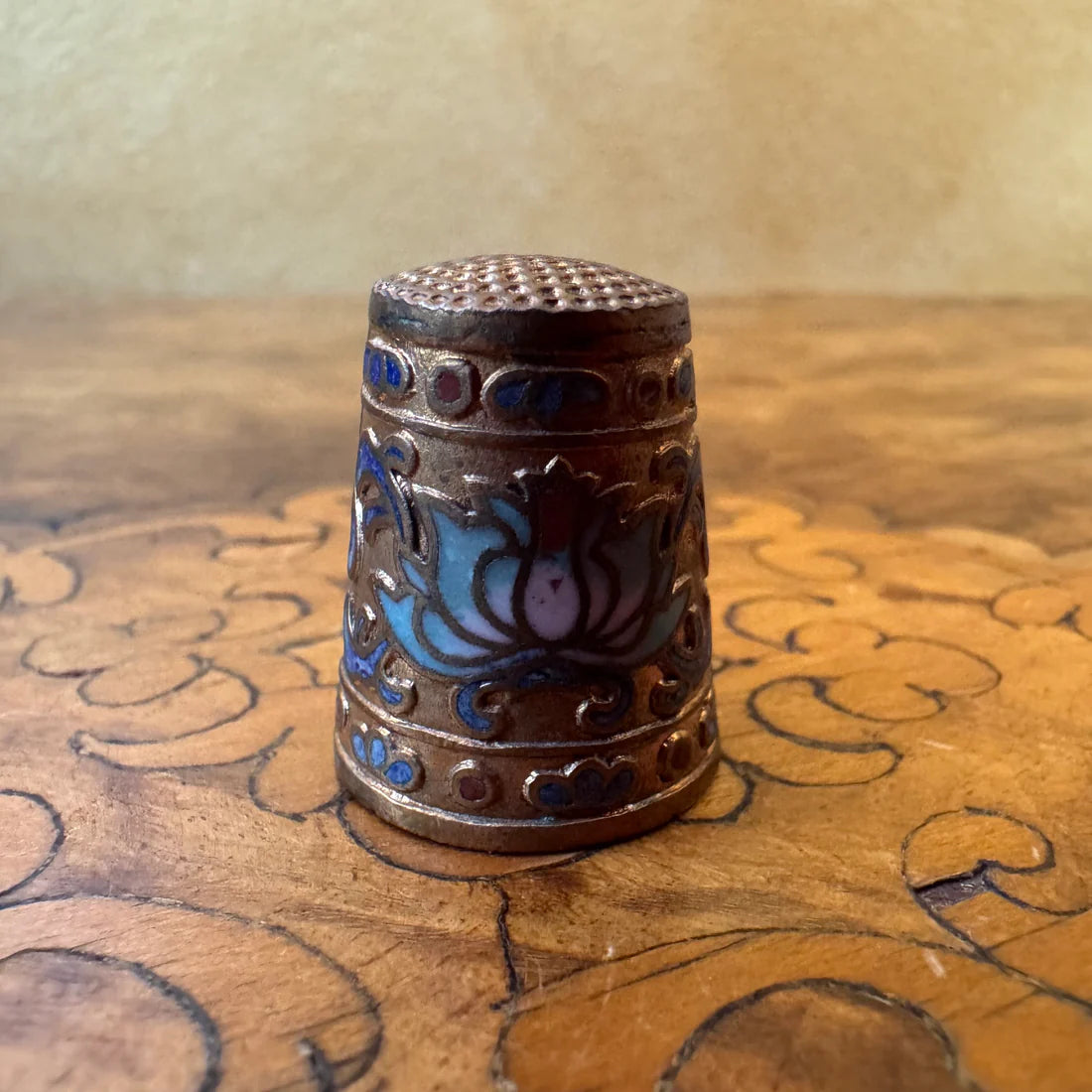 Cloisonné Enamel Inlay Water Lily Copper Thimble