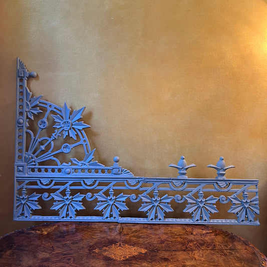 Corner Lacework Cast Iron Piece 