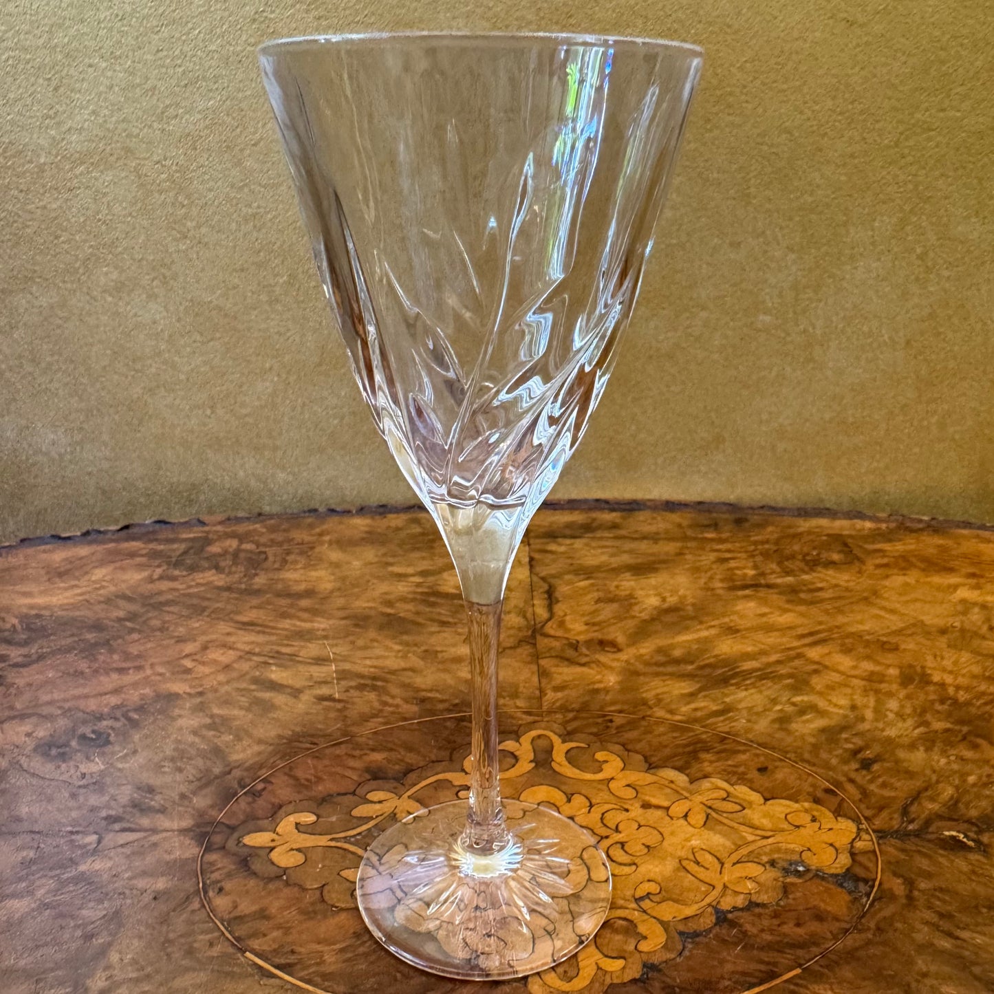  Cristal d'Arques Crystal Cassandra Wine 