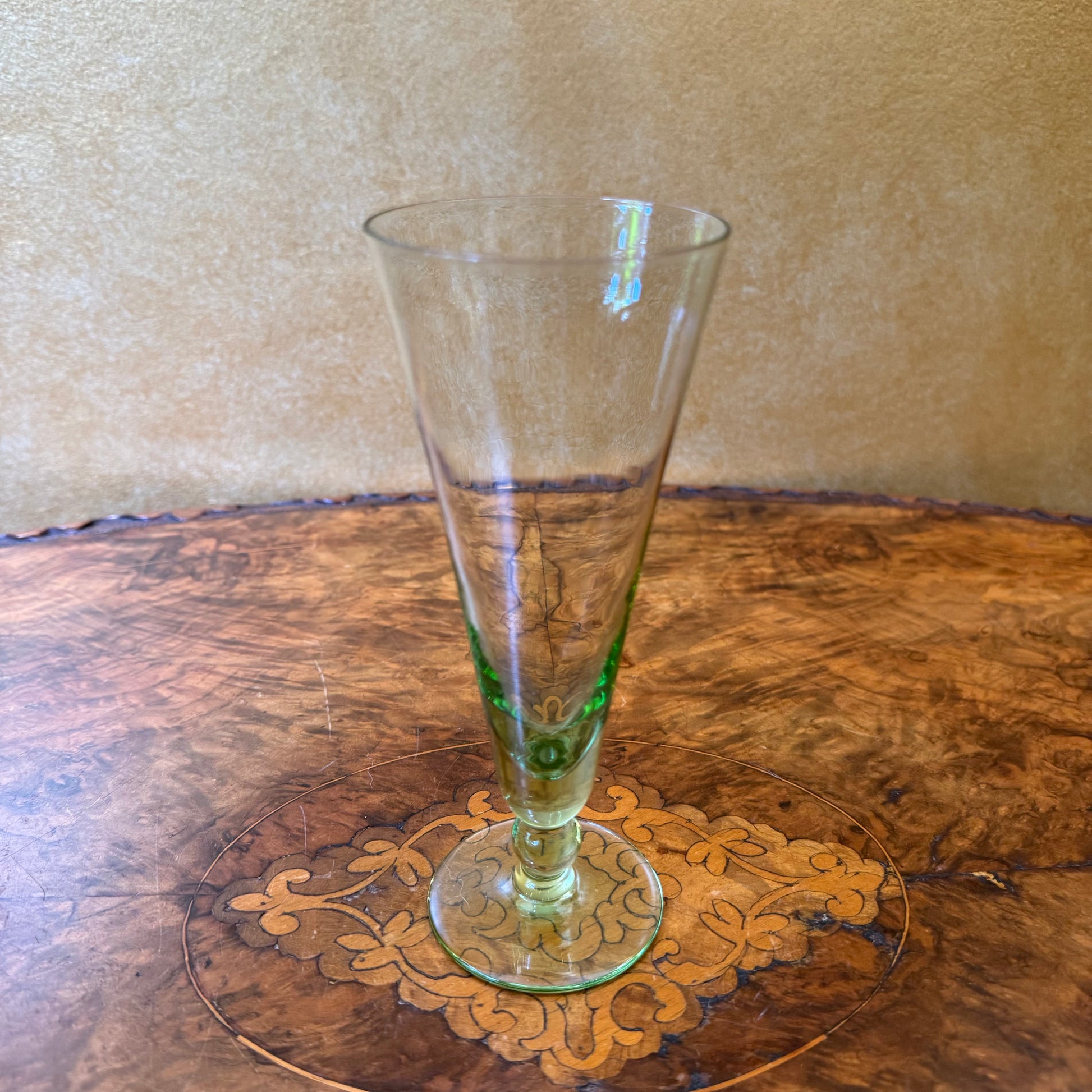 Crystal Clear & Green Base Champagne Cocktail Glass