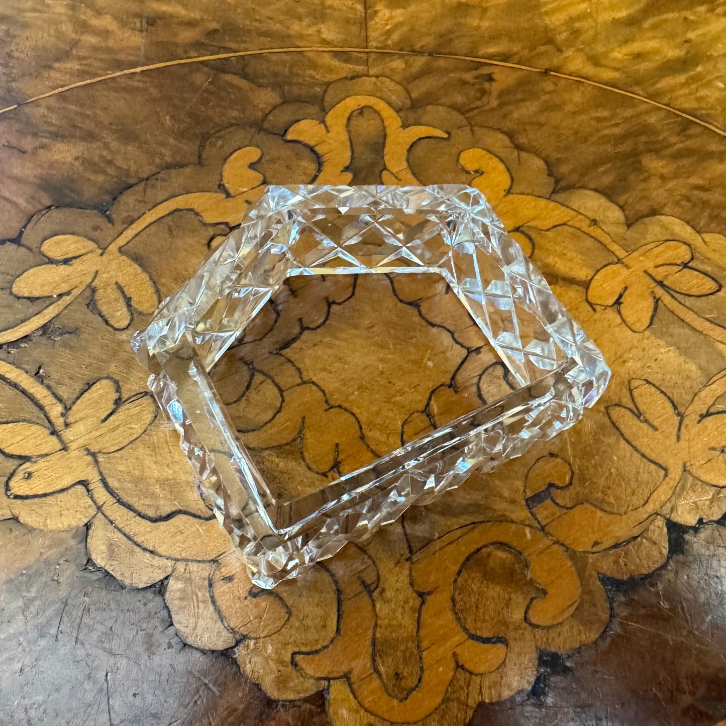 Crystal Cut Napkin Ring