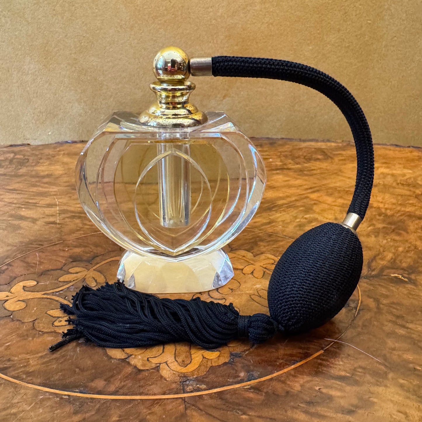 Crystal Perfume Bottle With Pump