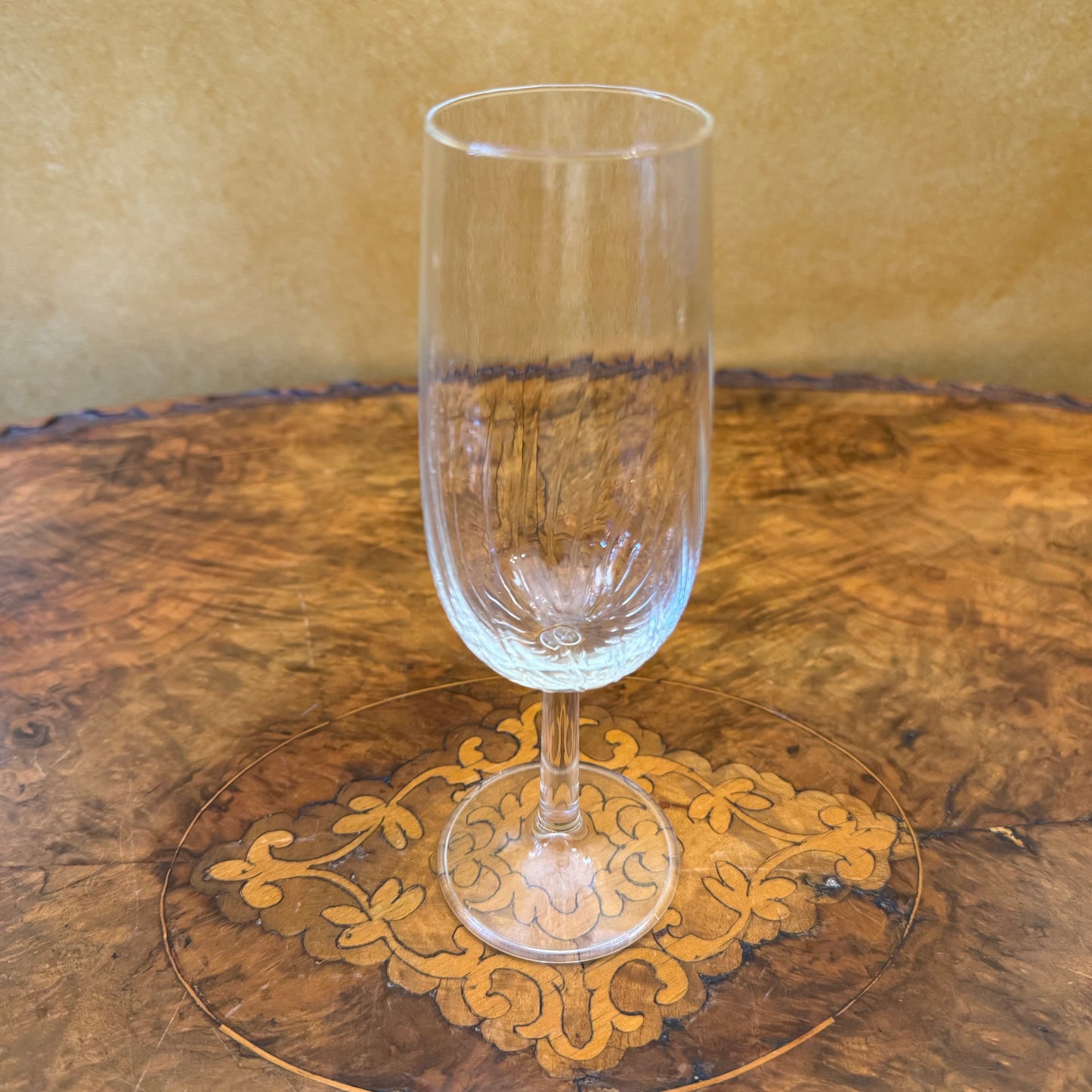 Crystal Swirl Base Flutes