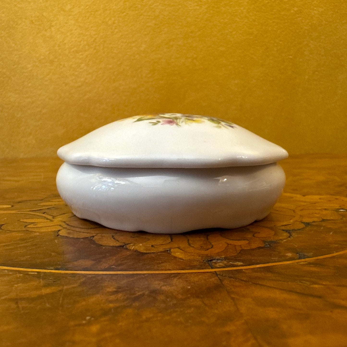 Damsel Products Bright Victoira Hand Painted Trinket Box