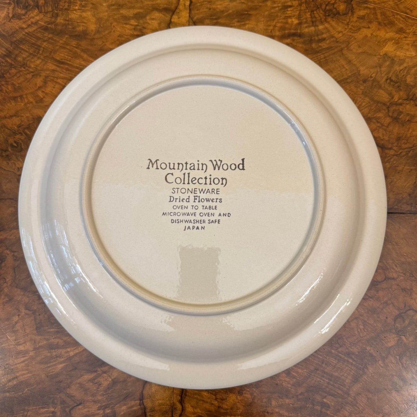 Dried Flowers Mountain Wood Collection Stoneware Large Plate