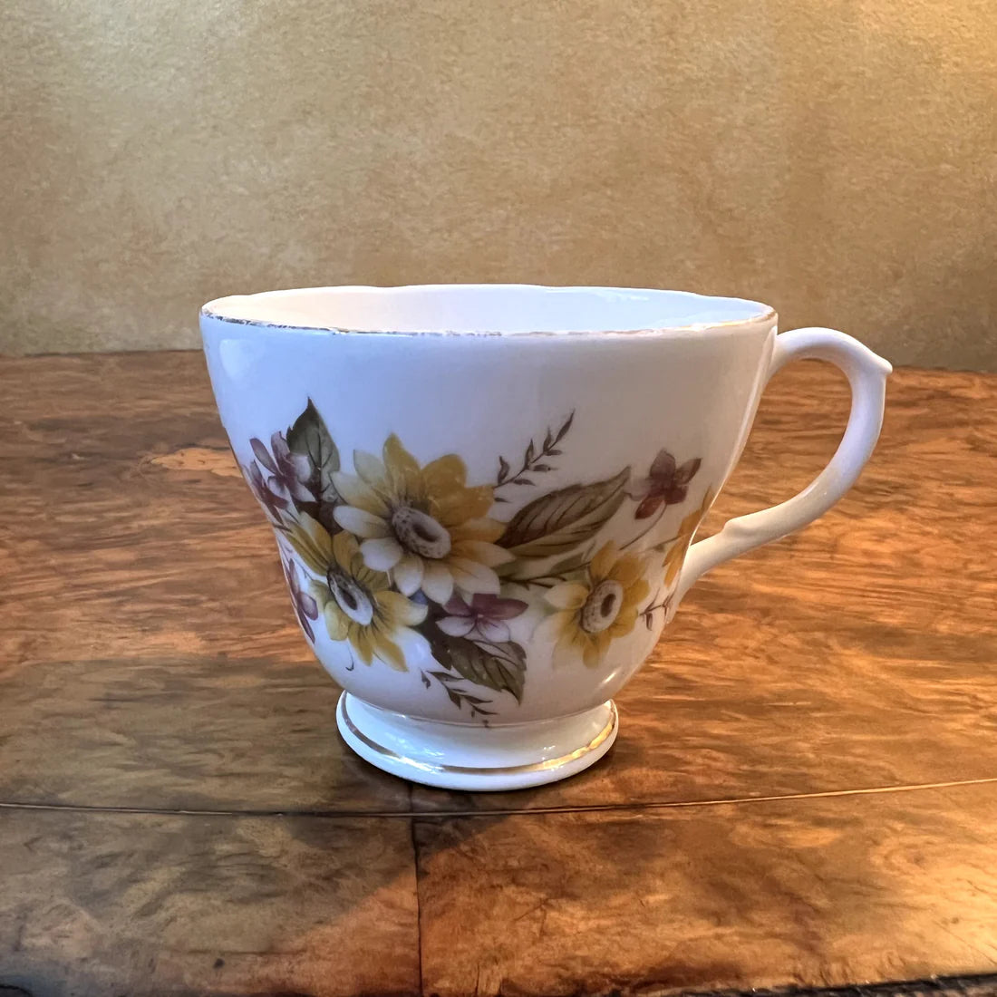 Duchess Susie Tea Cup & Saucer