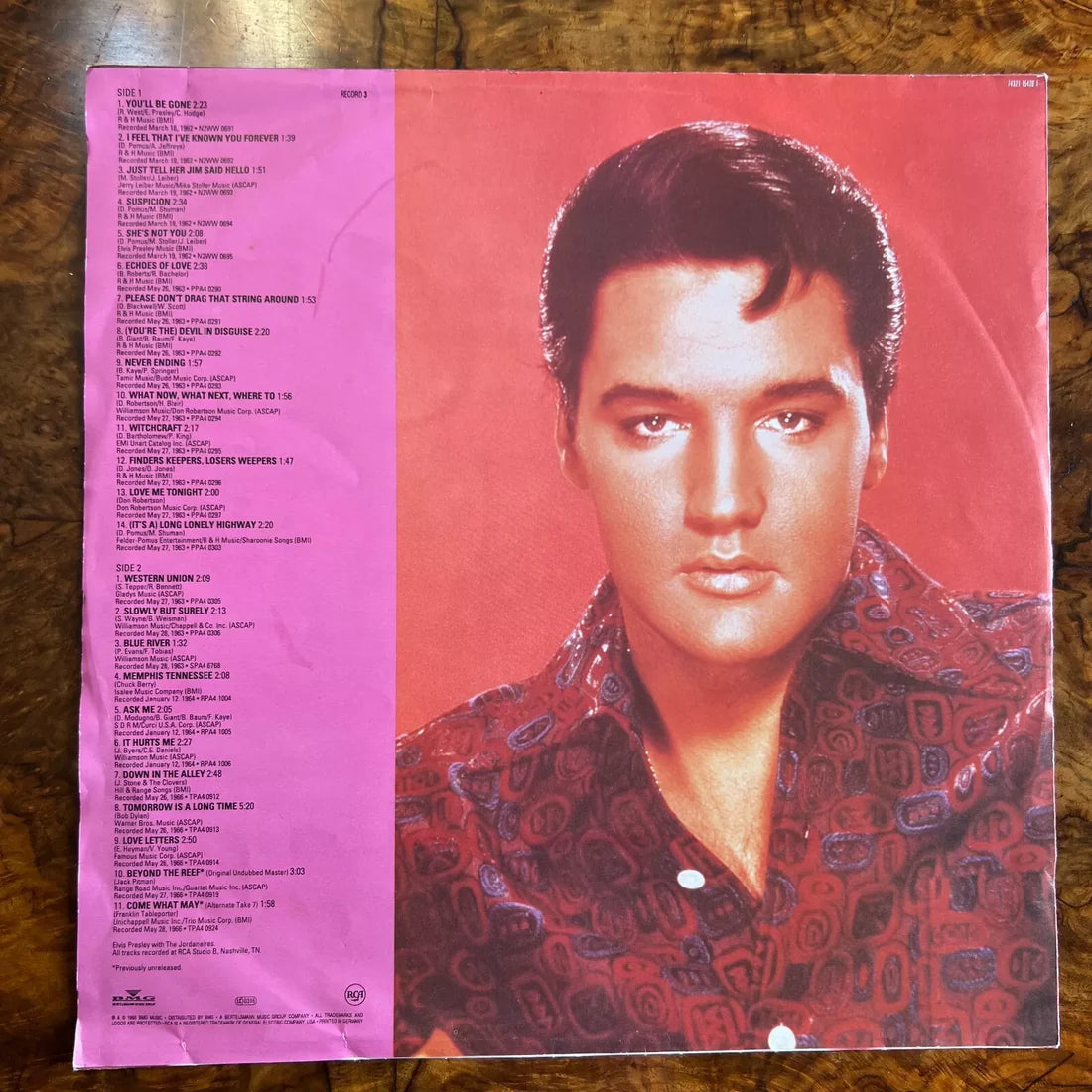 Elvis Presley The Essential 60's Masters i Vinyl Record Collection