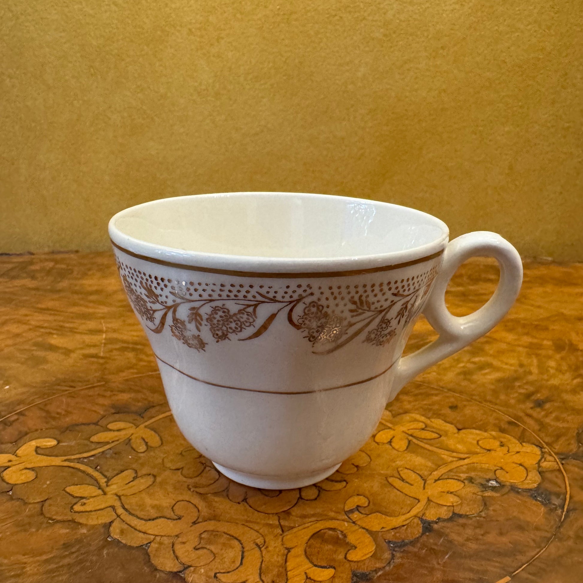 English Gold Print Tea Cup 