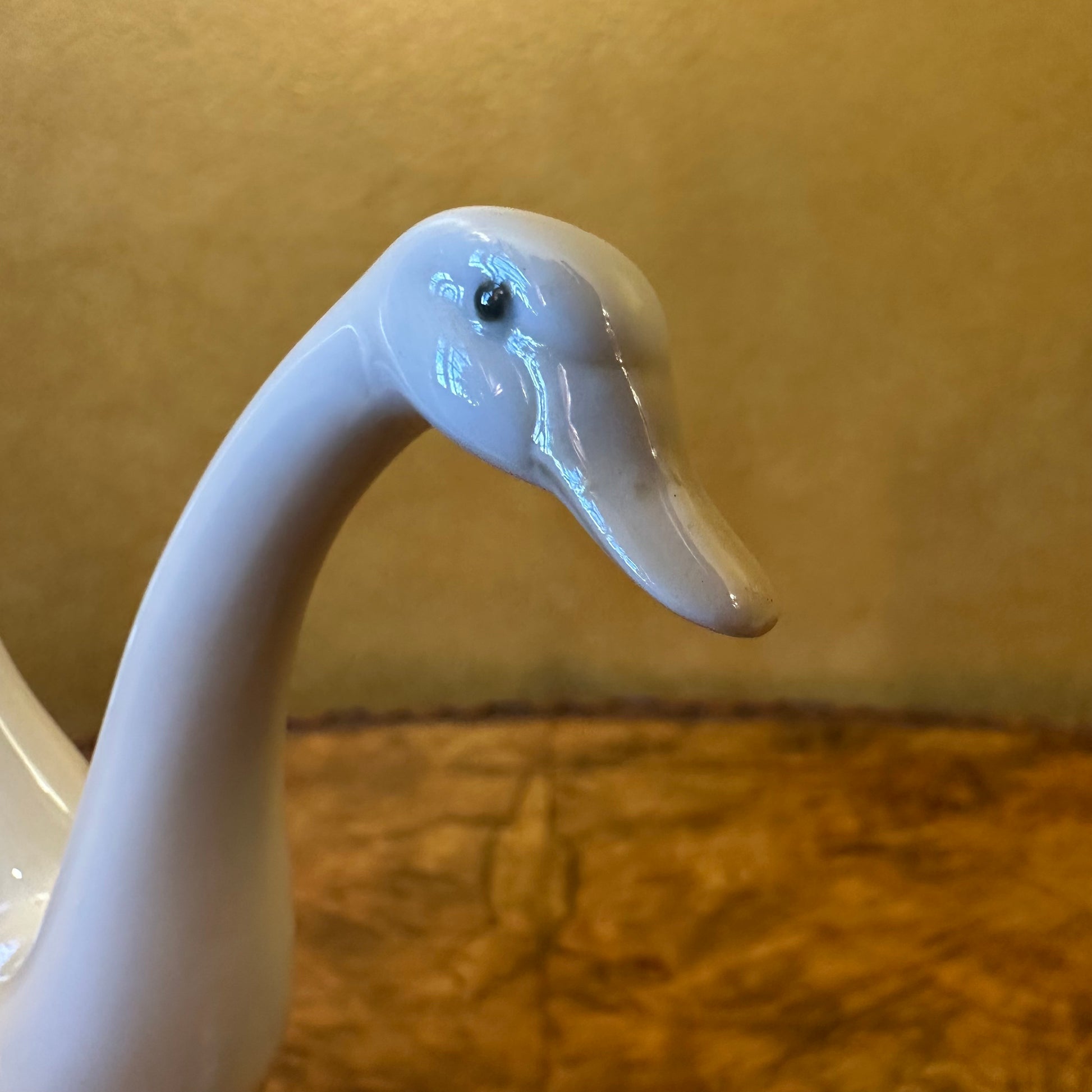 Flying Swan Lladro
