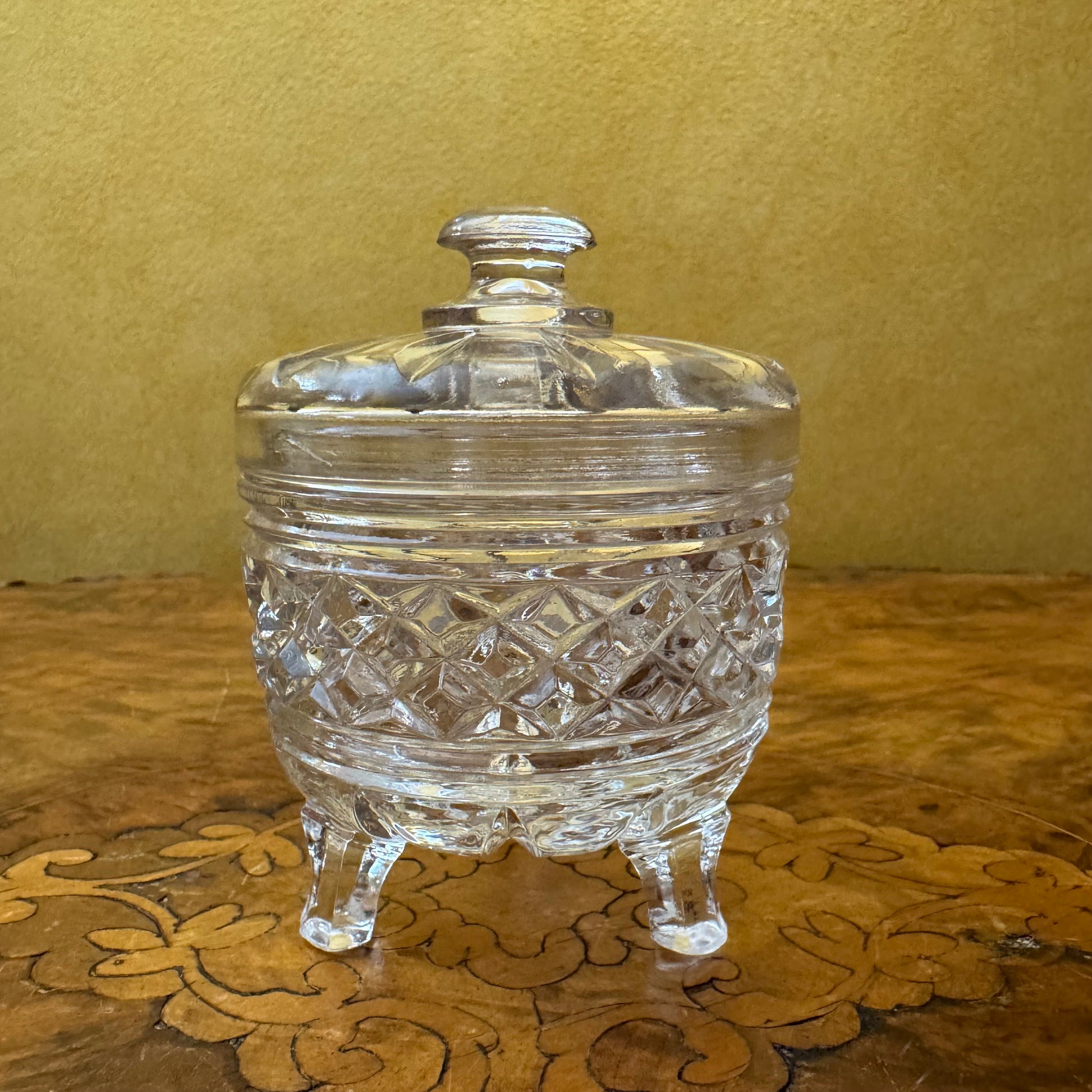 Glass Small Bowls With Lids 