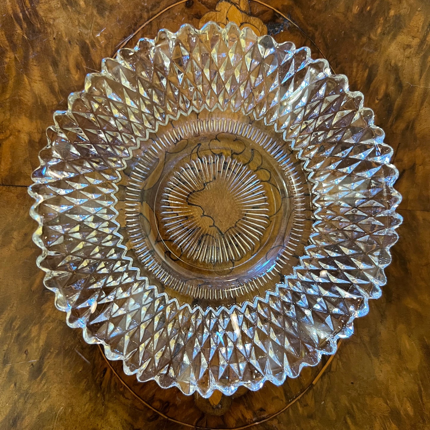 Glass Wavy Dish