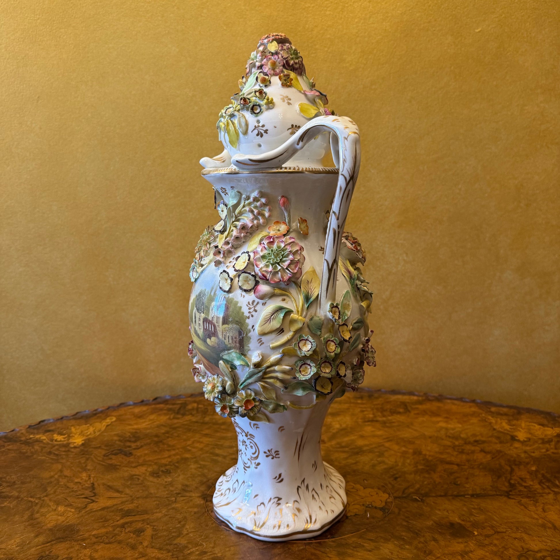Hand-Painted Scene Twin Handles Vase Lid