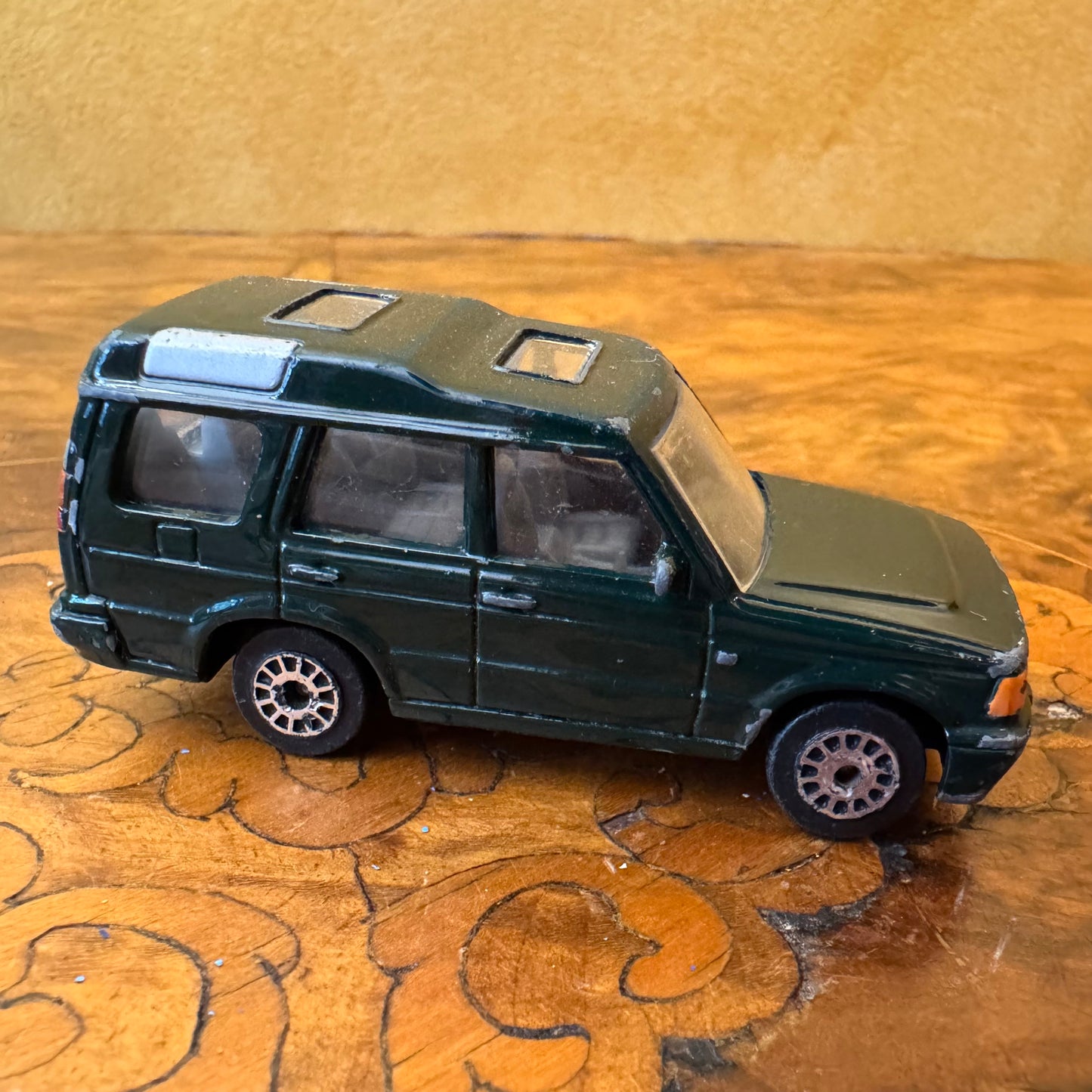 Realtoy Dark Green Land Rover